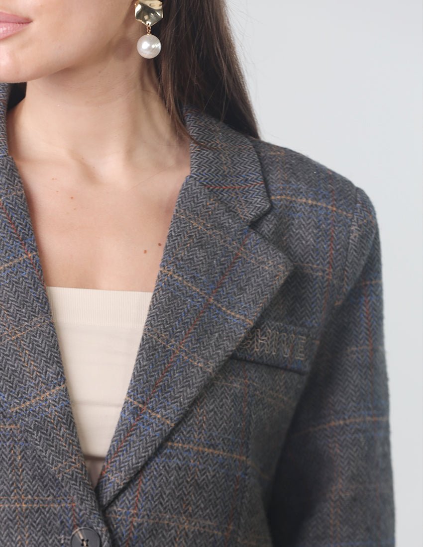 سترة منقوشة كبيرة الحجم