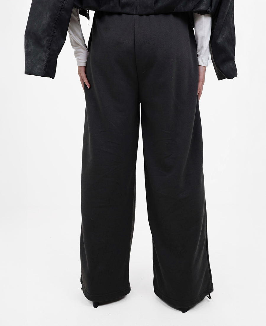 Wide-leg pants