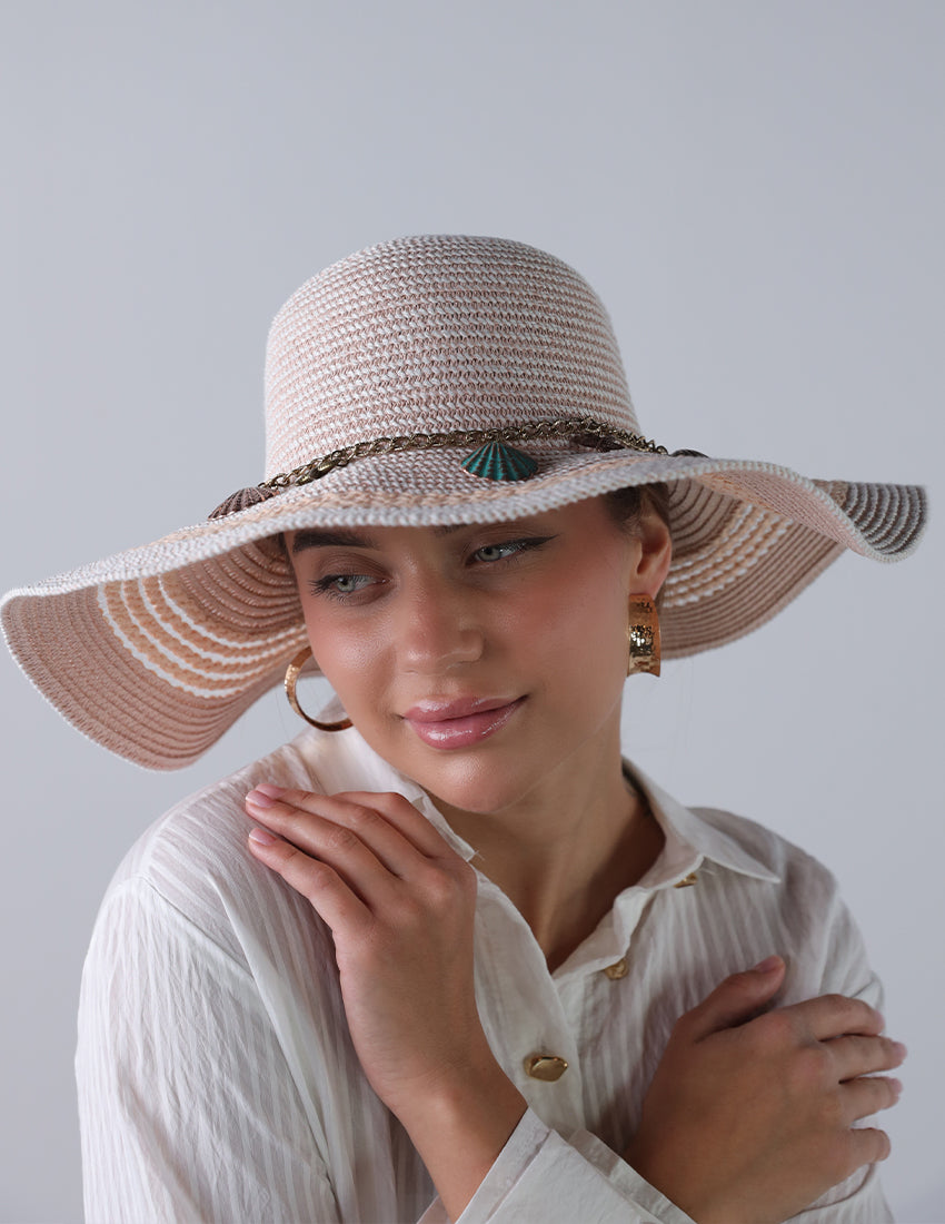 Circular straw hat