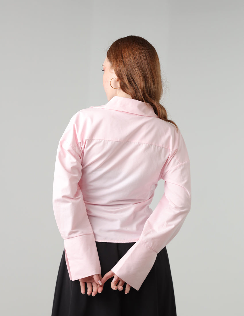 قميص قصير ملفوف من الأمام