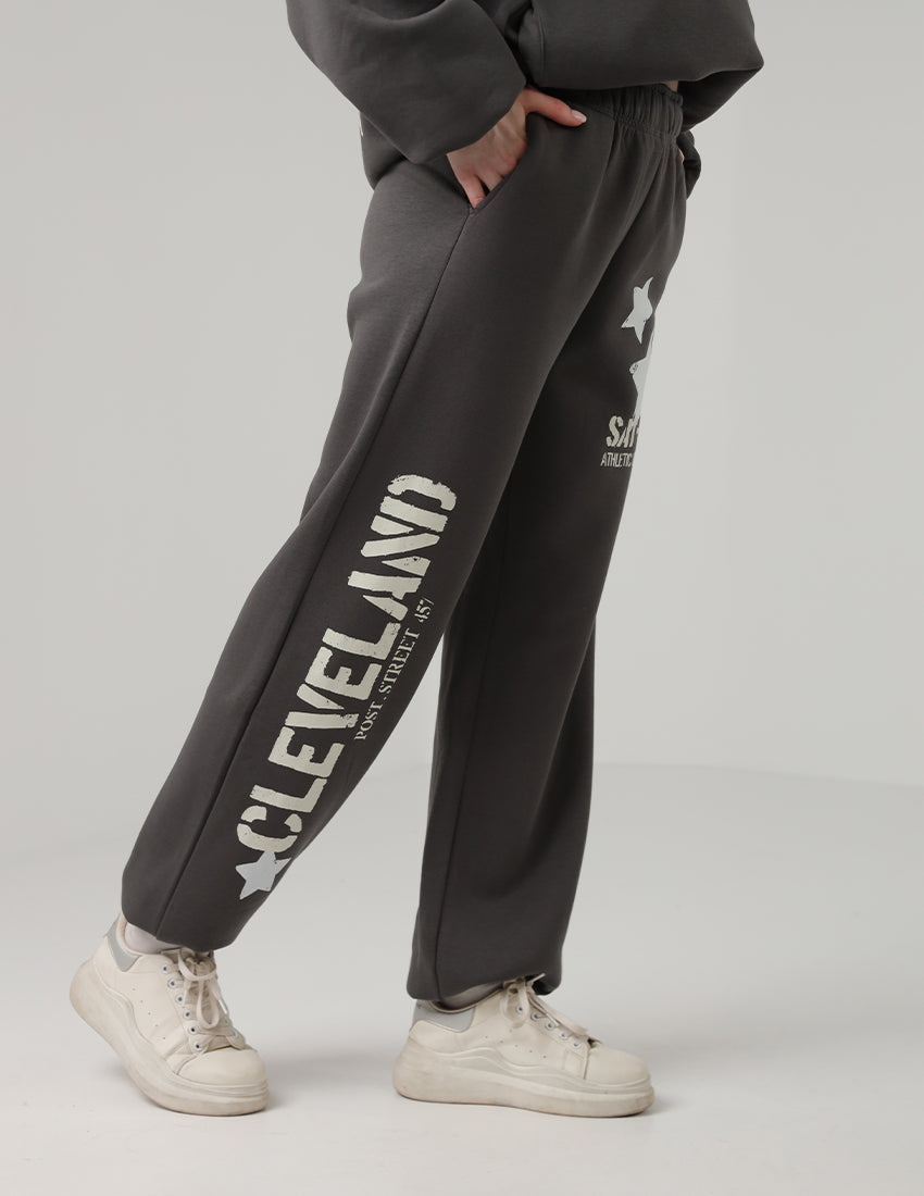 بنطال رياضي قطني بطبعة نجوم وخصر مطاطي