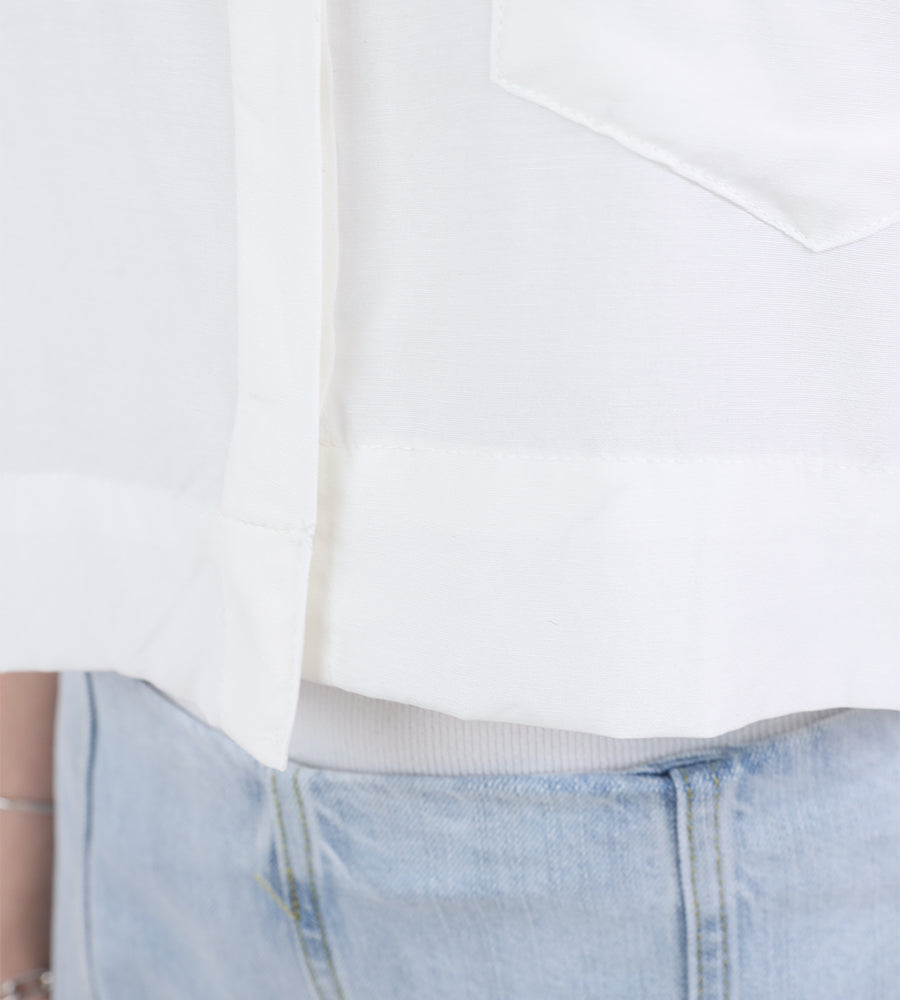 Cropped shirt with puff sleeves