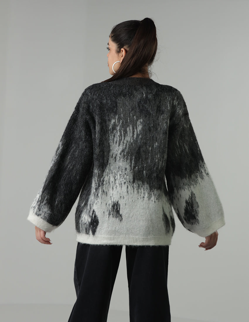 سترة صوفية محبوكة بطبعة تجريدية وأكمام واسعة