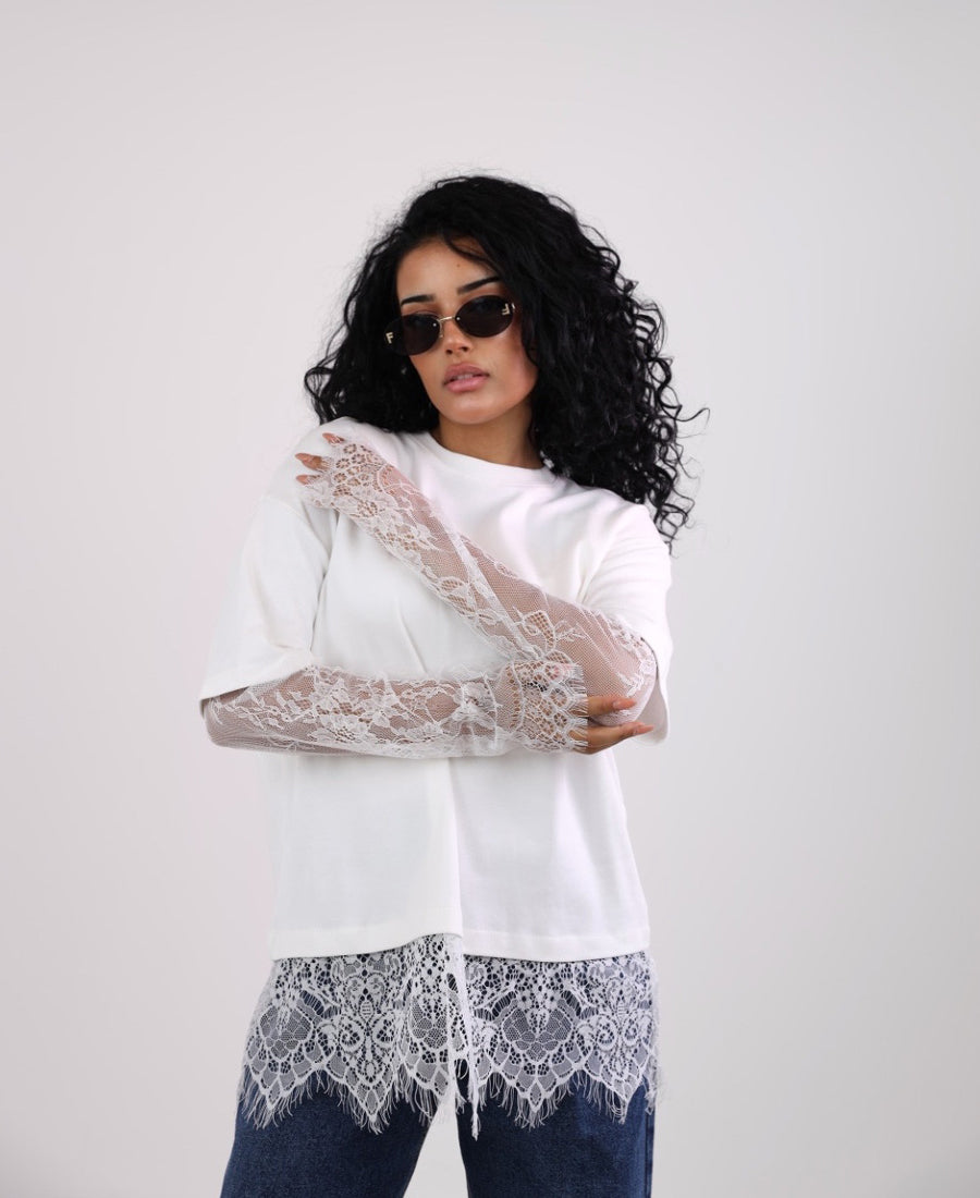 White T-shirt with lace sleeves and waist