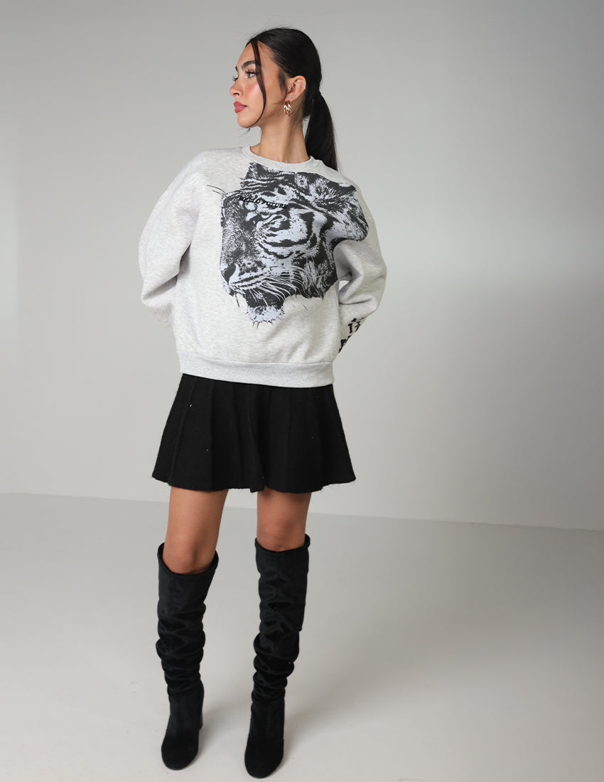 Sweatshirt with Tiger Graphic