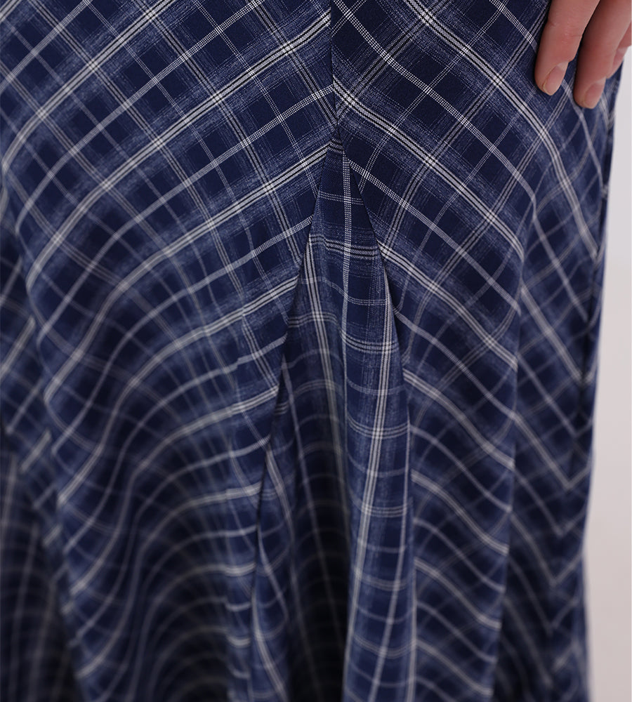 Long pleated plaid skirt