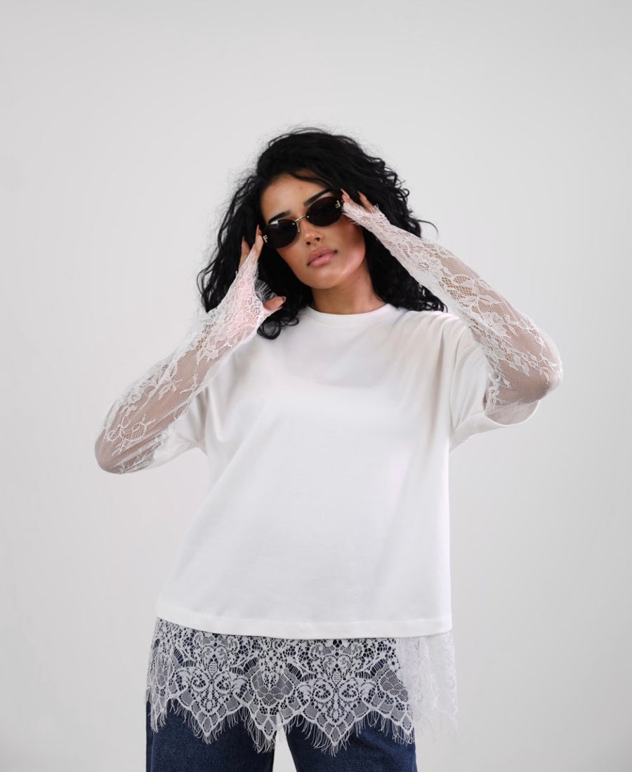 White T-shirt with lace sleeves and waist