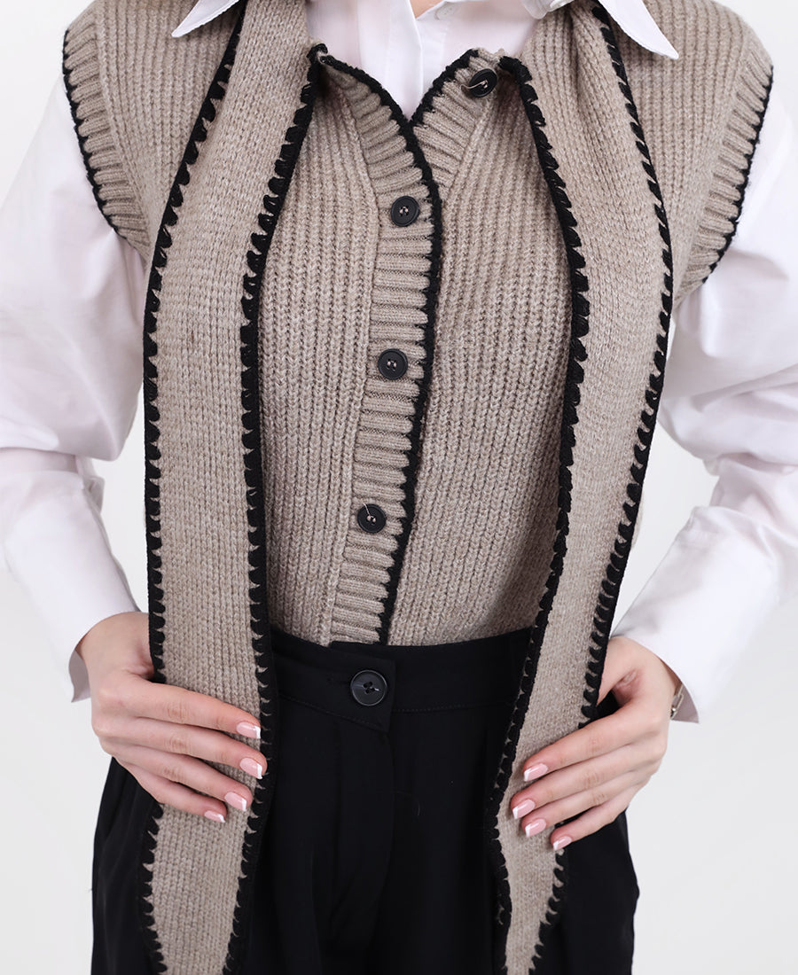 Wool vest with scarf