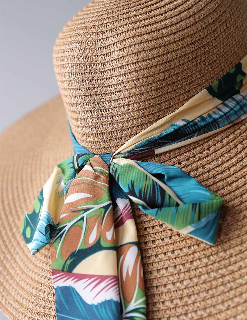 Wide Round hat with scarf