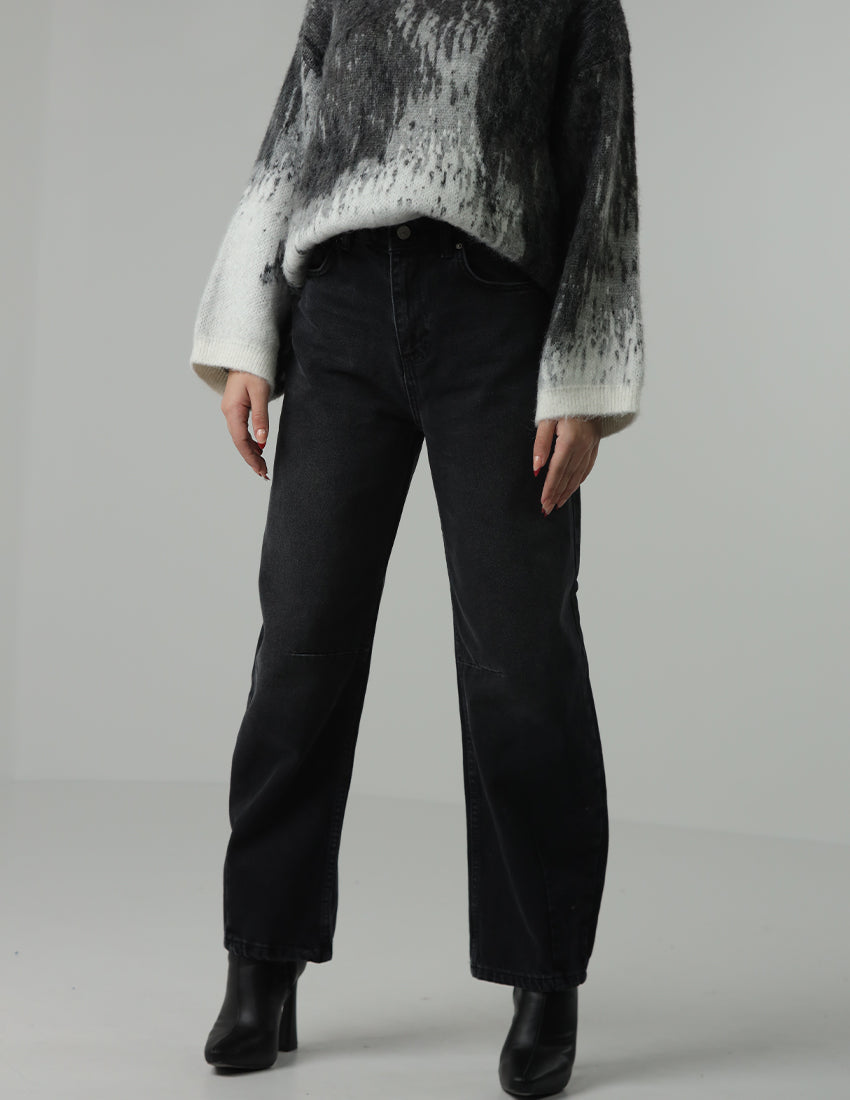 Wide-Legged Black Jeans with High Waist