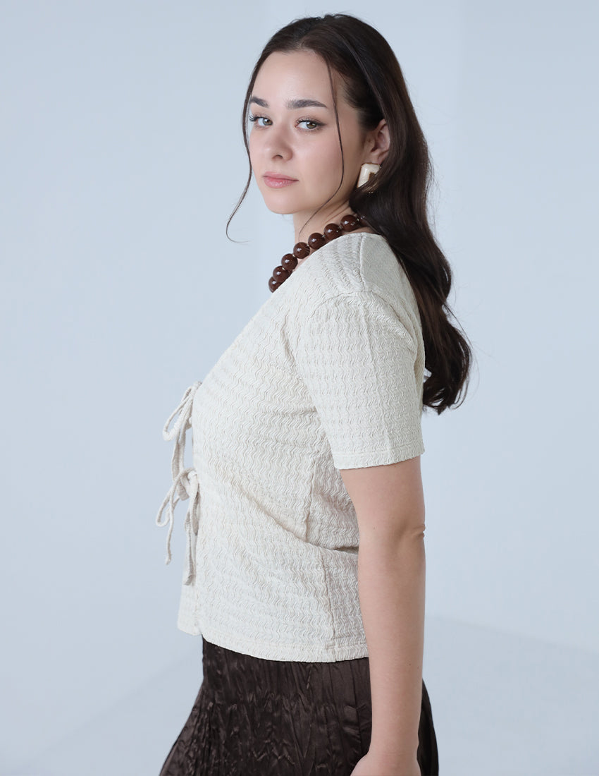 قميص مفتوح بأكمام قصيرة