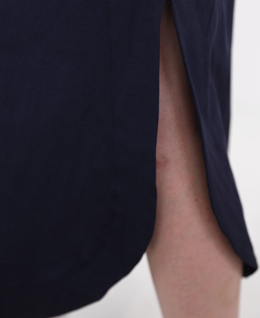 Long sleeveless dress navy blue striped at the top