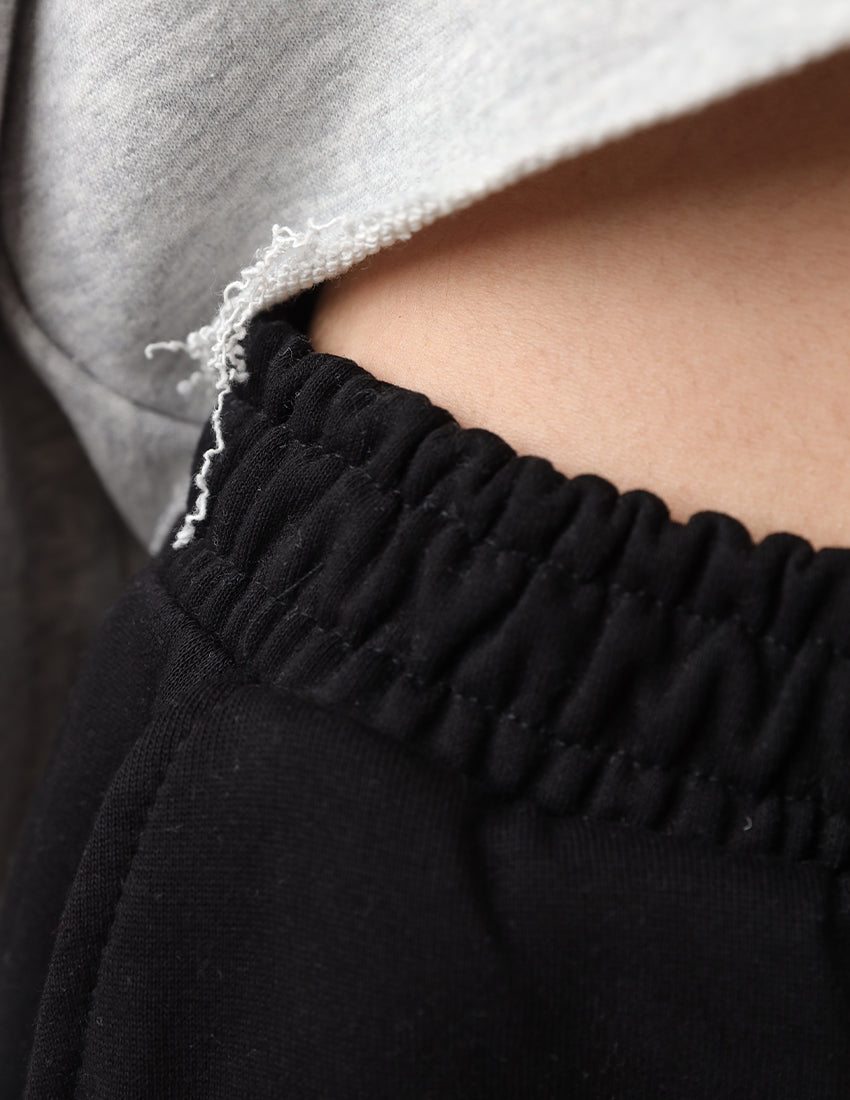 بنطال رياضي قطني باللونين الرمادي والأسود