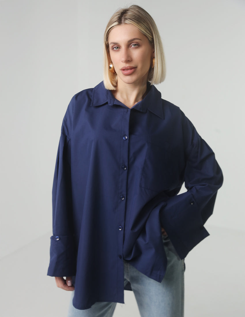 قميص كبير الحجم بأزرار