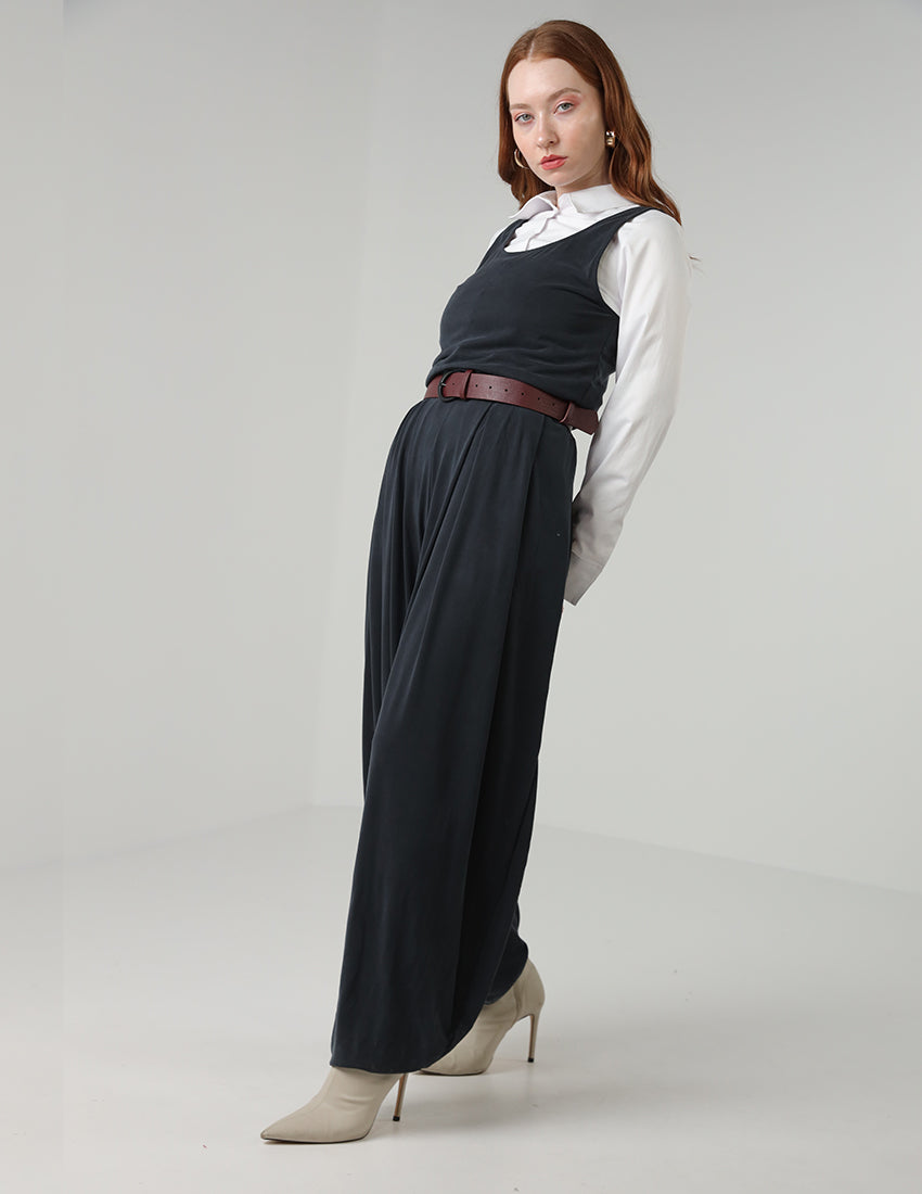 Sleeveless Jumpsuit with Elastic Waist and Wide Legs