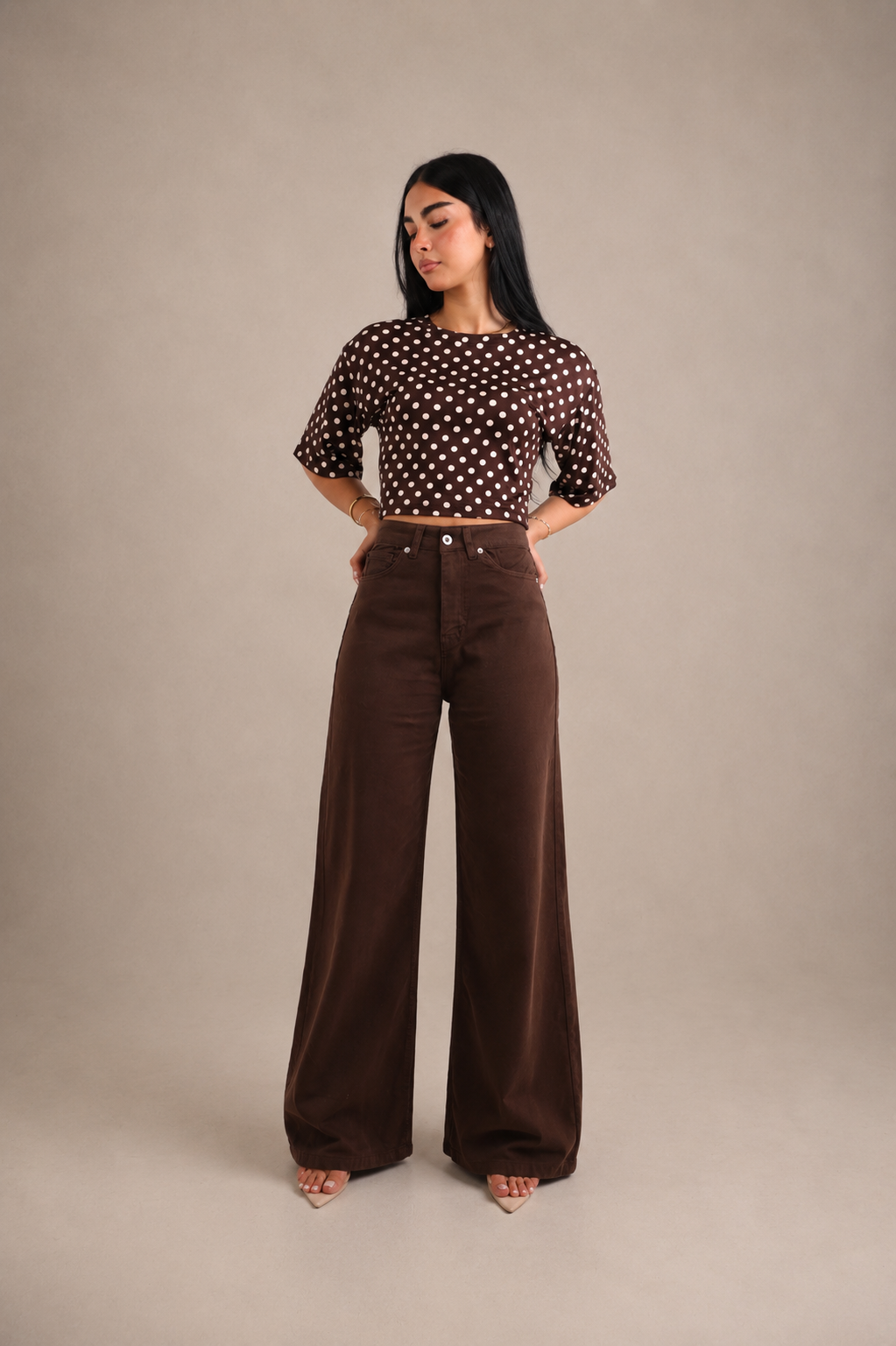 Brown straight-leg jeans