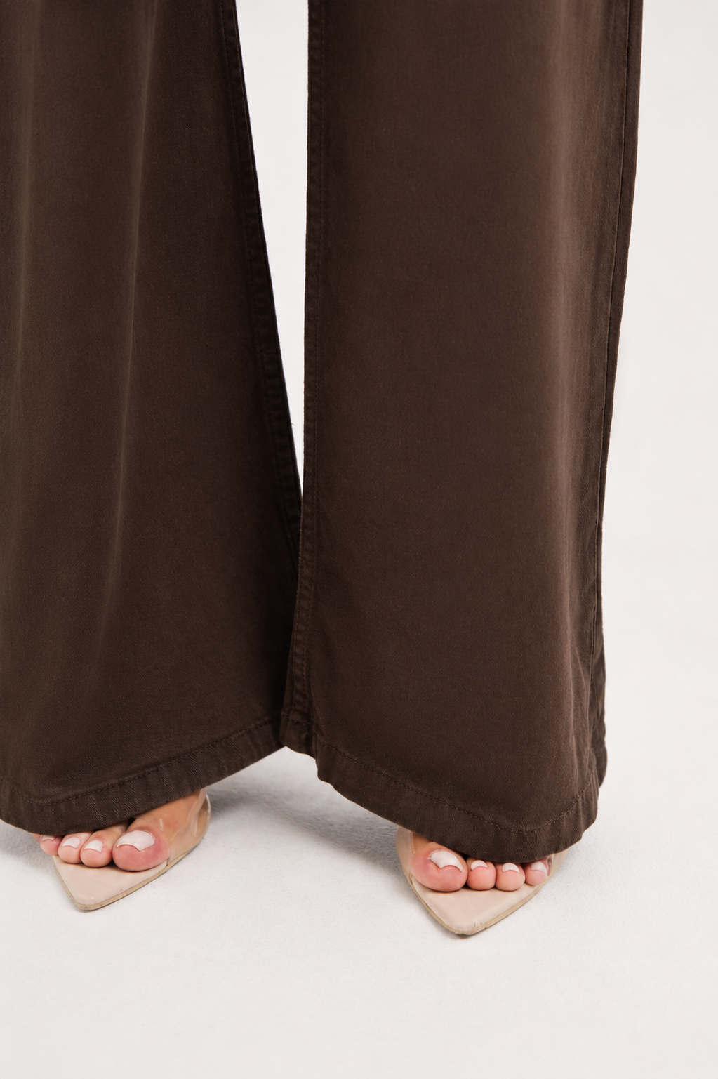 Brown straight-leg jeans