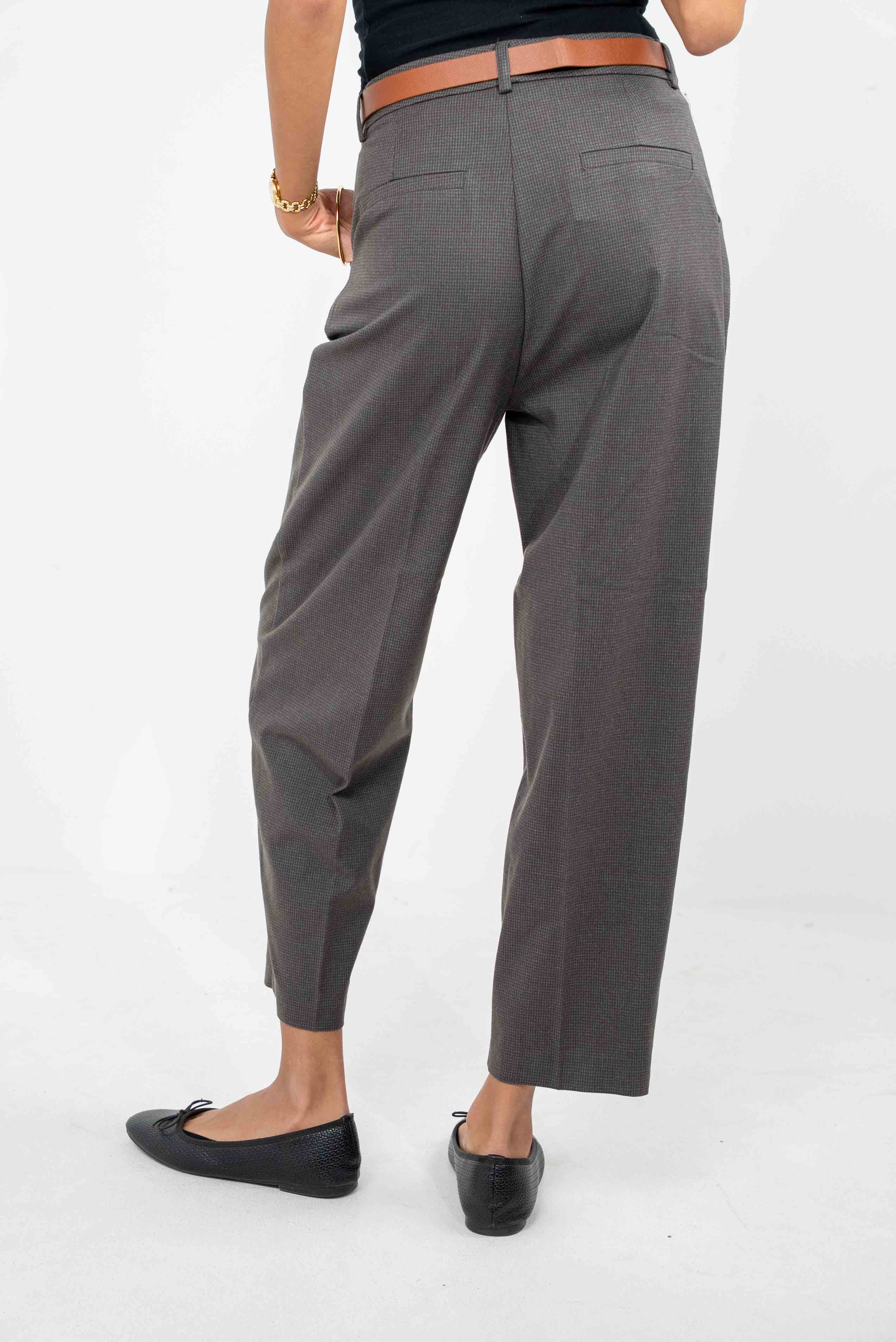 Grey Trousers With Belt