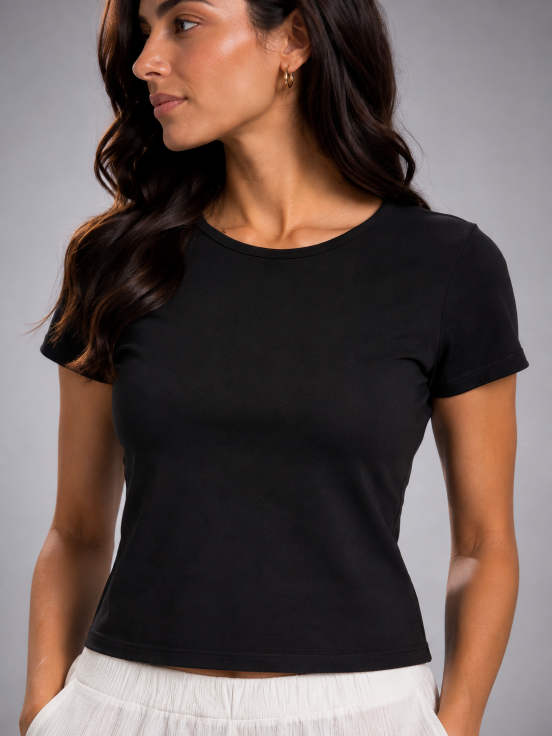 Black cropped T-shirt