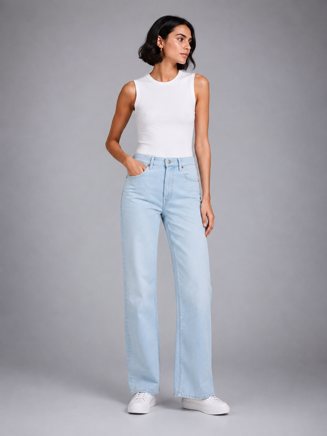 Straight-cut colored jeans
