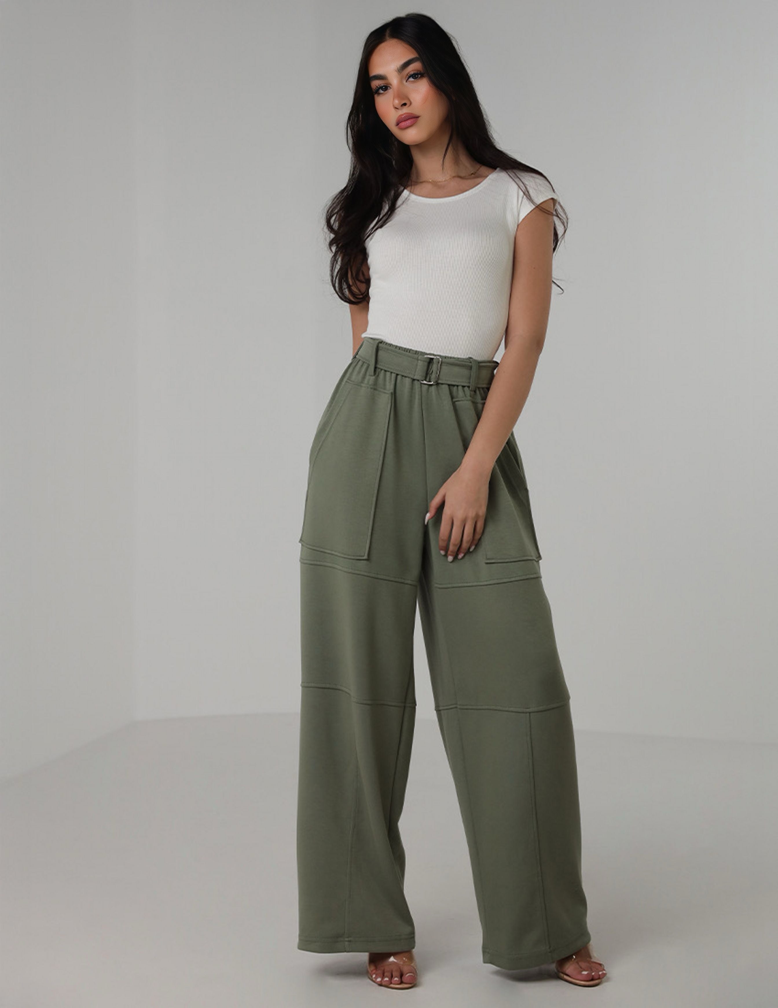 بنطال رياضي عالي الخصر مع حزام