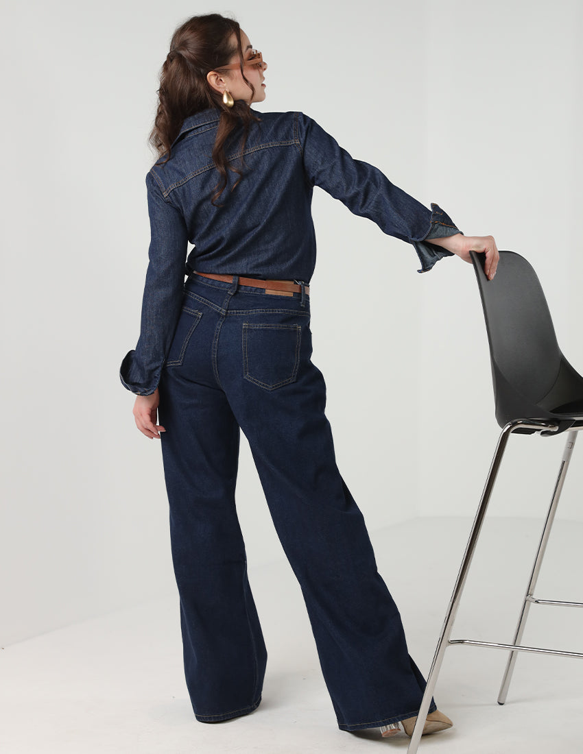 بنطال جينز واسع الساق باللون الأزرق الداكن