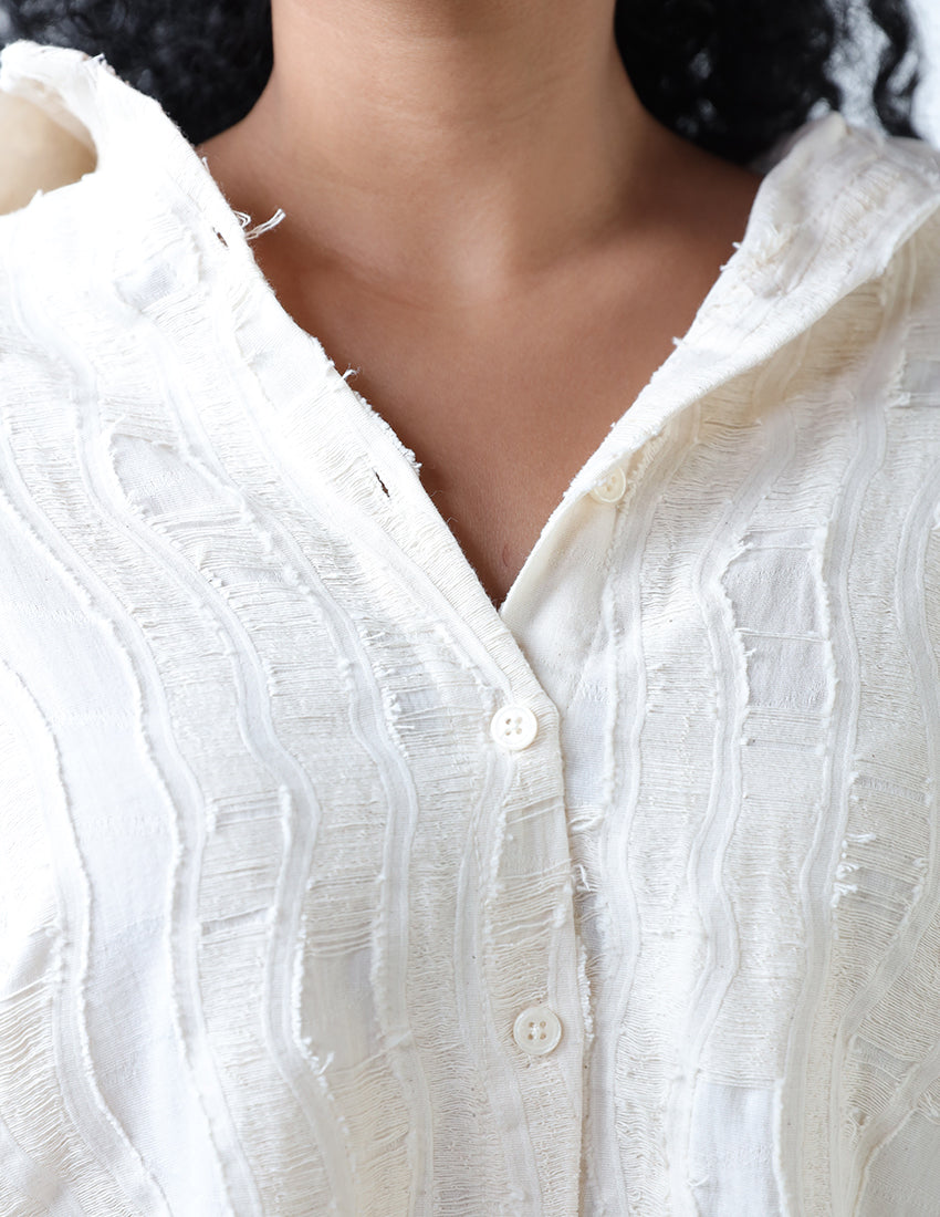 طقم من قطعتين بتفاصيل ممزقة