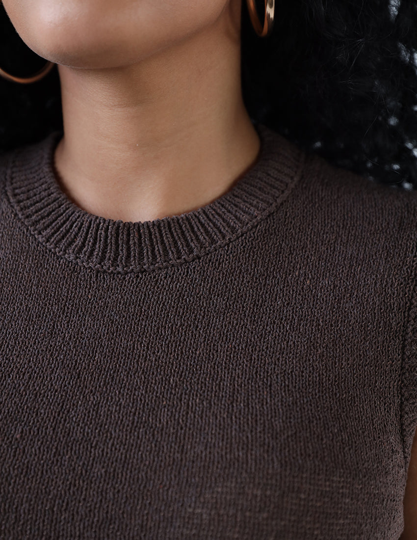 طقم تريكو مكون من قطعتين تنورة وقميص