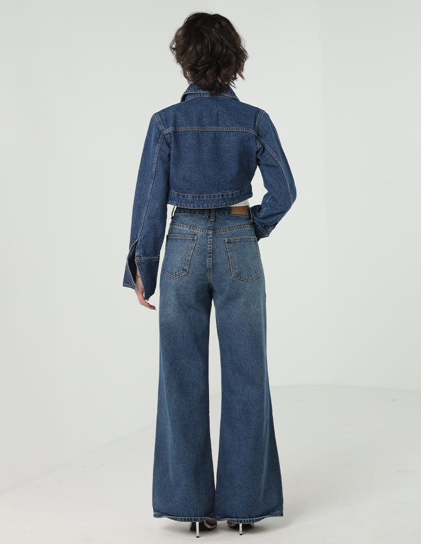 Wide Legged Jeans