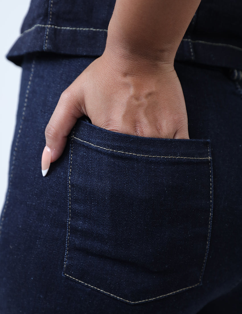 طقم سترة وبنطلون جينز