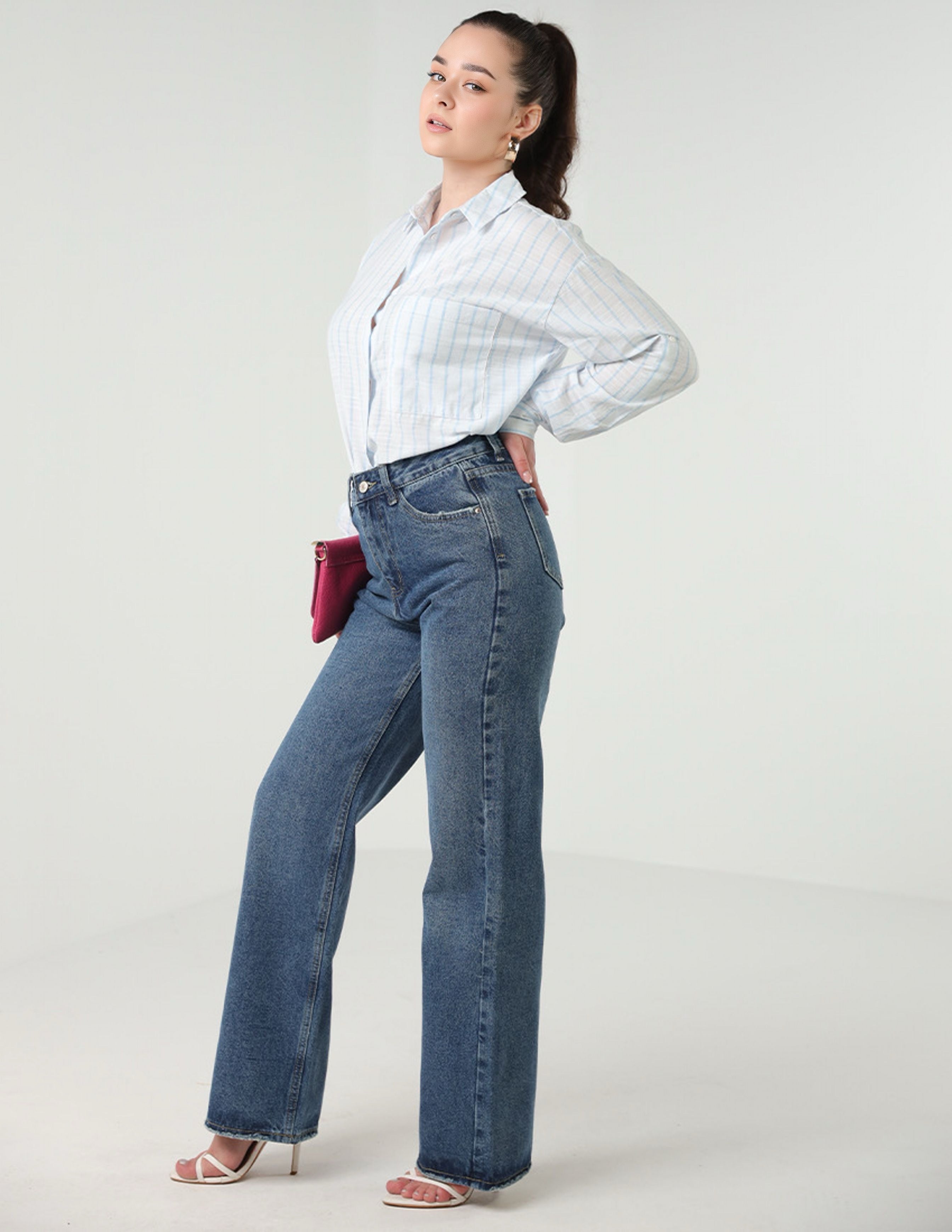 Straight Cut Jeans