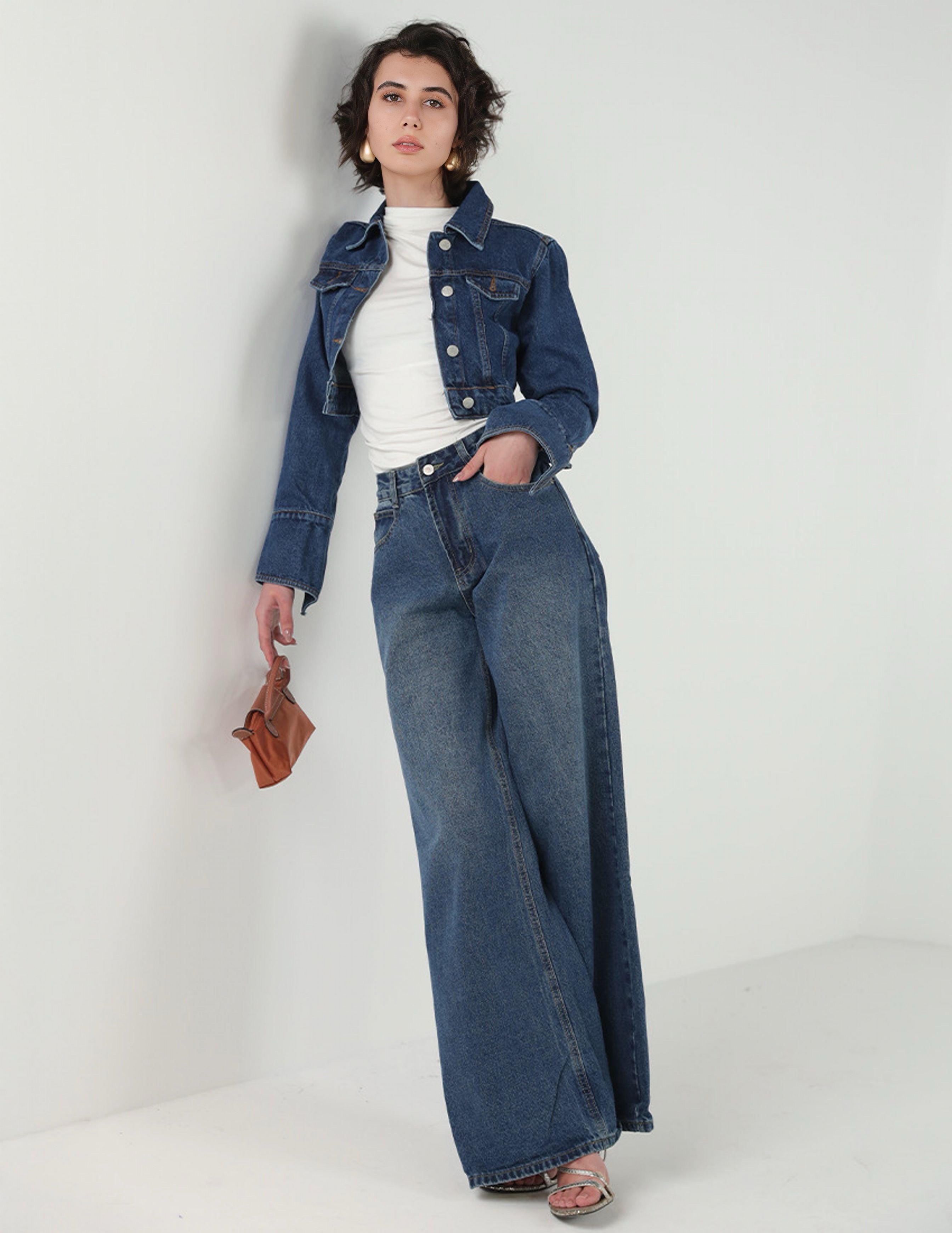 Wide Legged Jeans