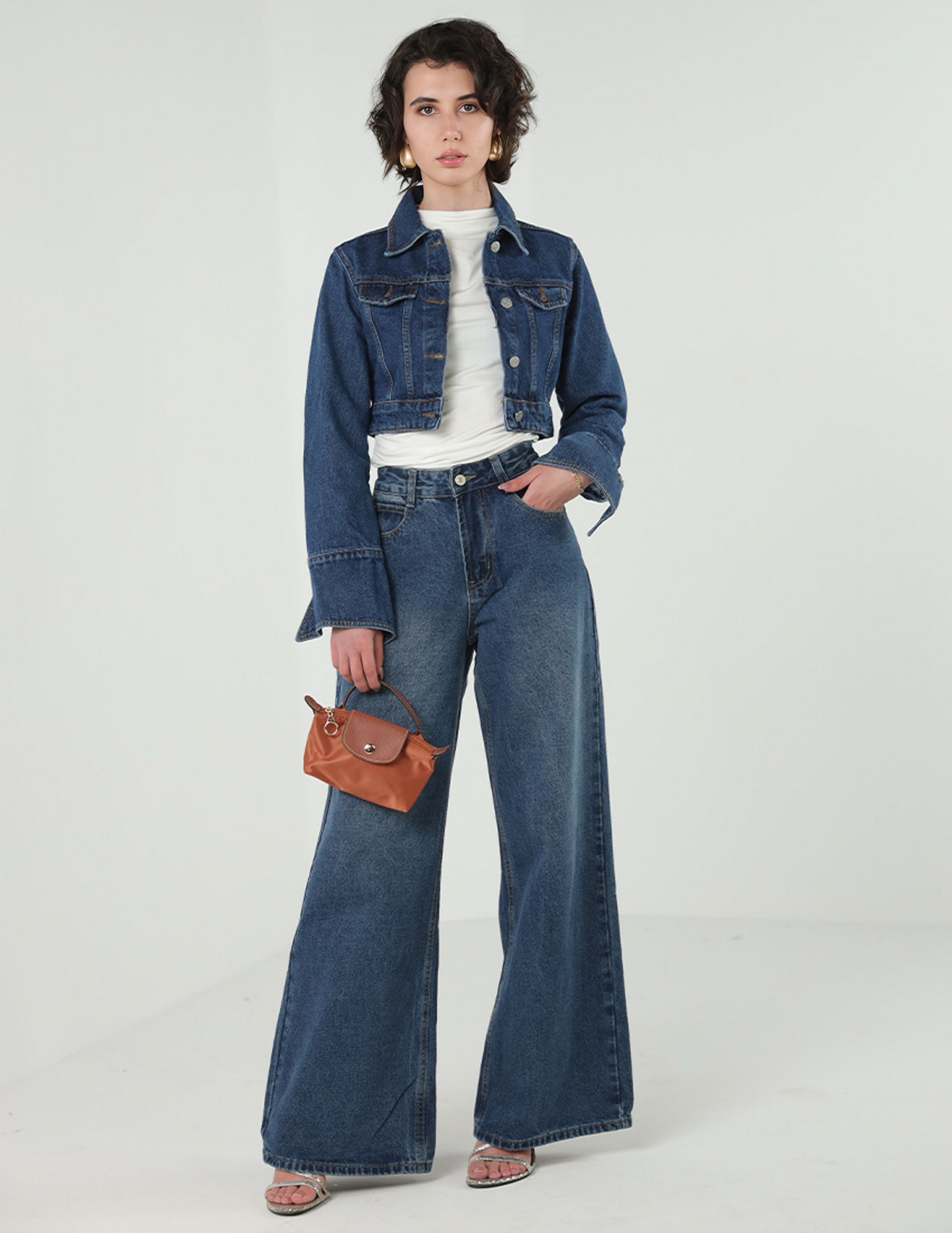 Wide Legged Jeans
