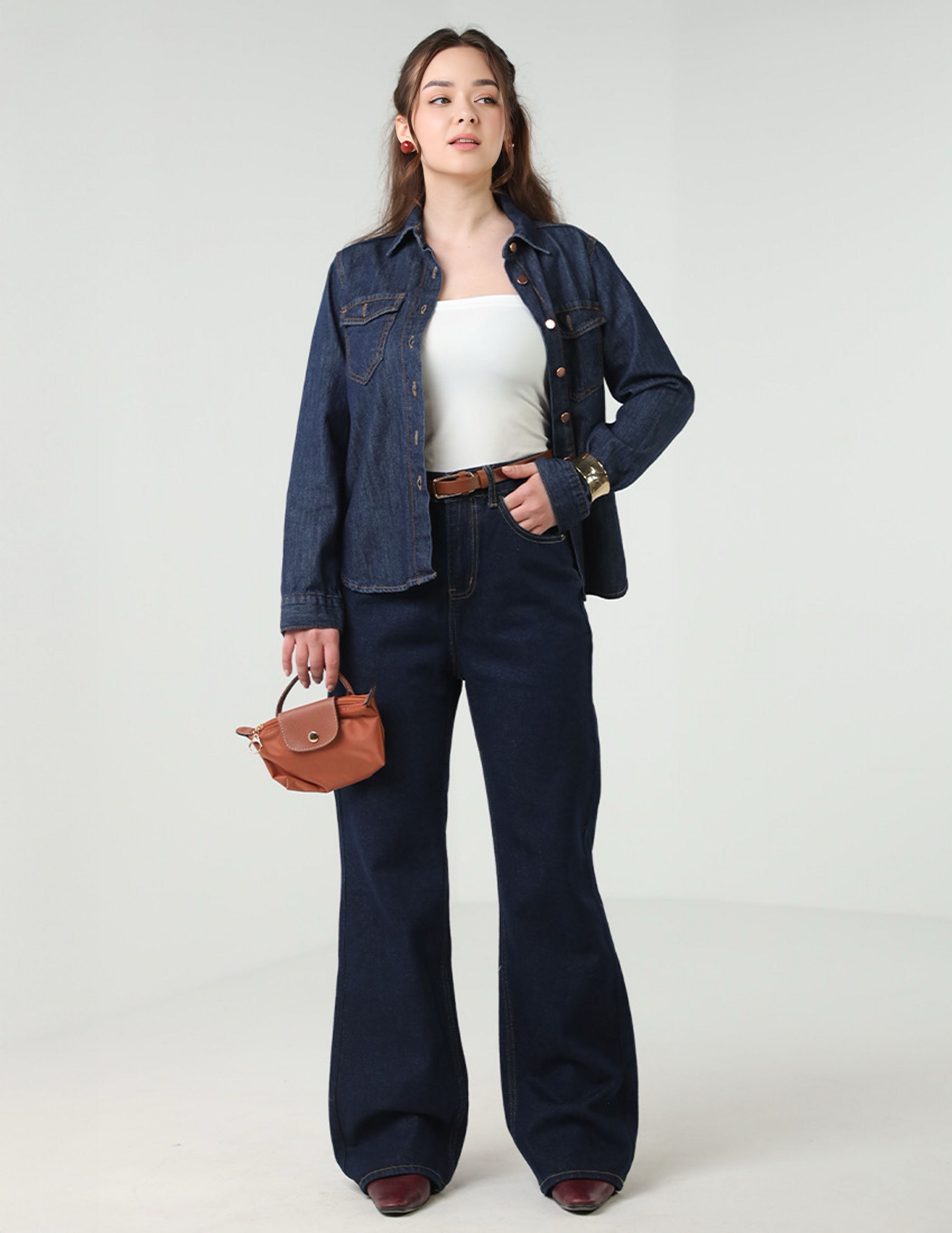 Wide Legged Jeans