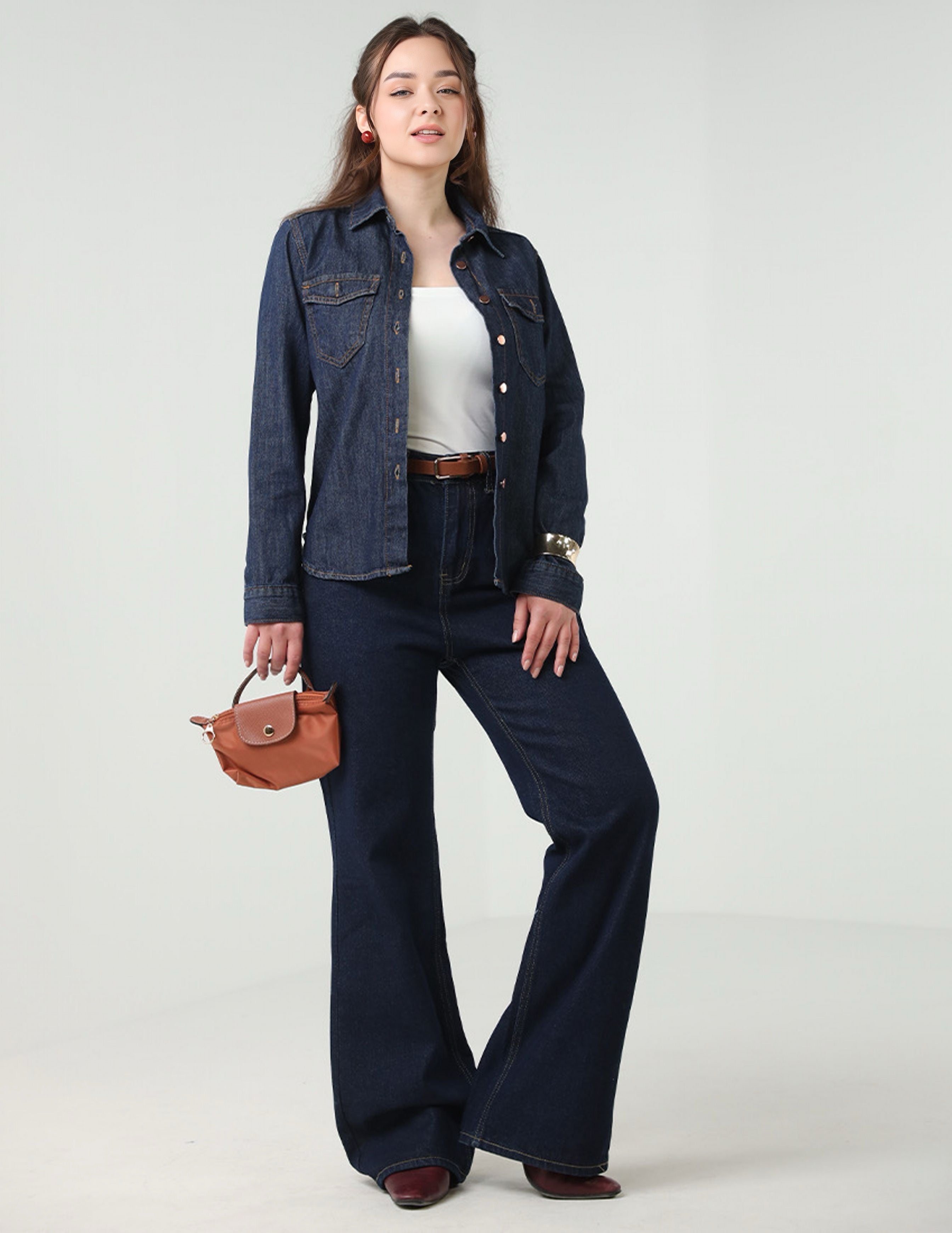 Wide Legged Jeans
