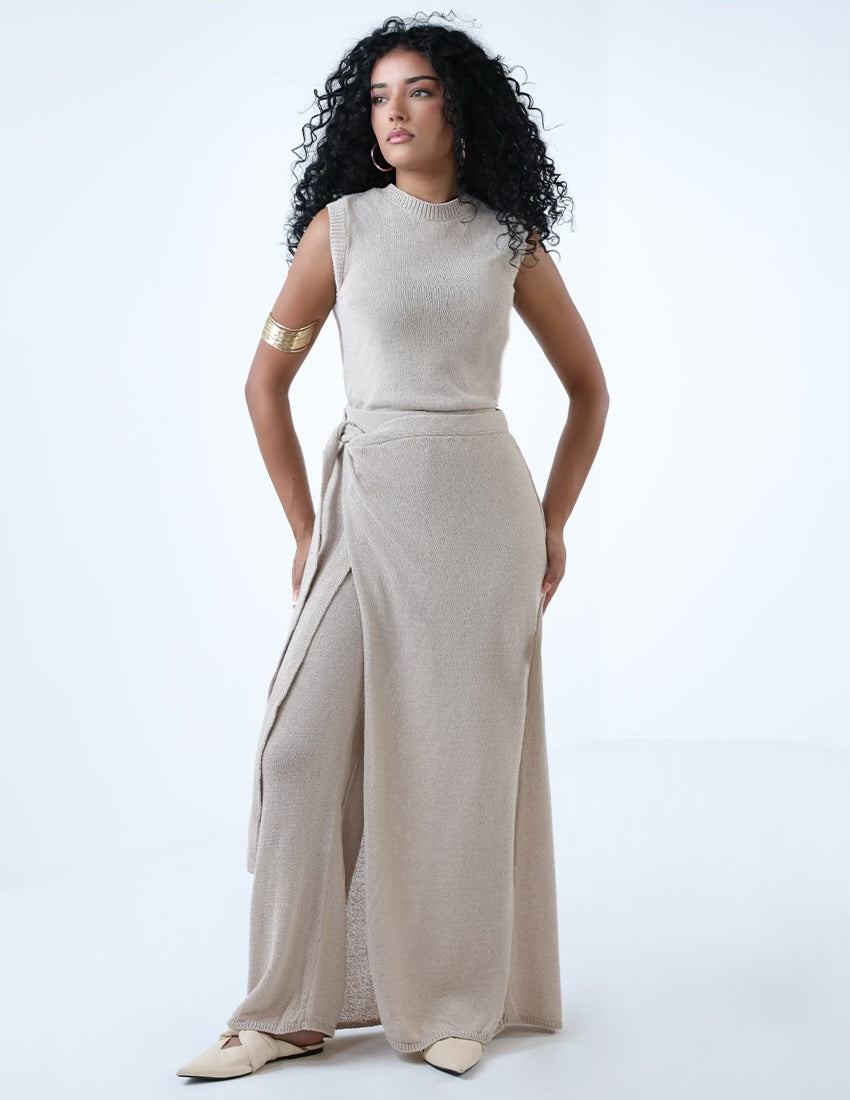 طقم تريكو مكون من قطعتين تنورة وقميص