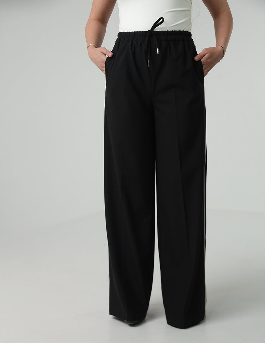 بنطال رياضي واسع الساق مع خط جانبي