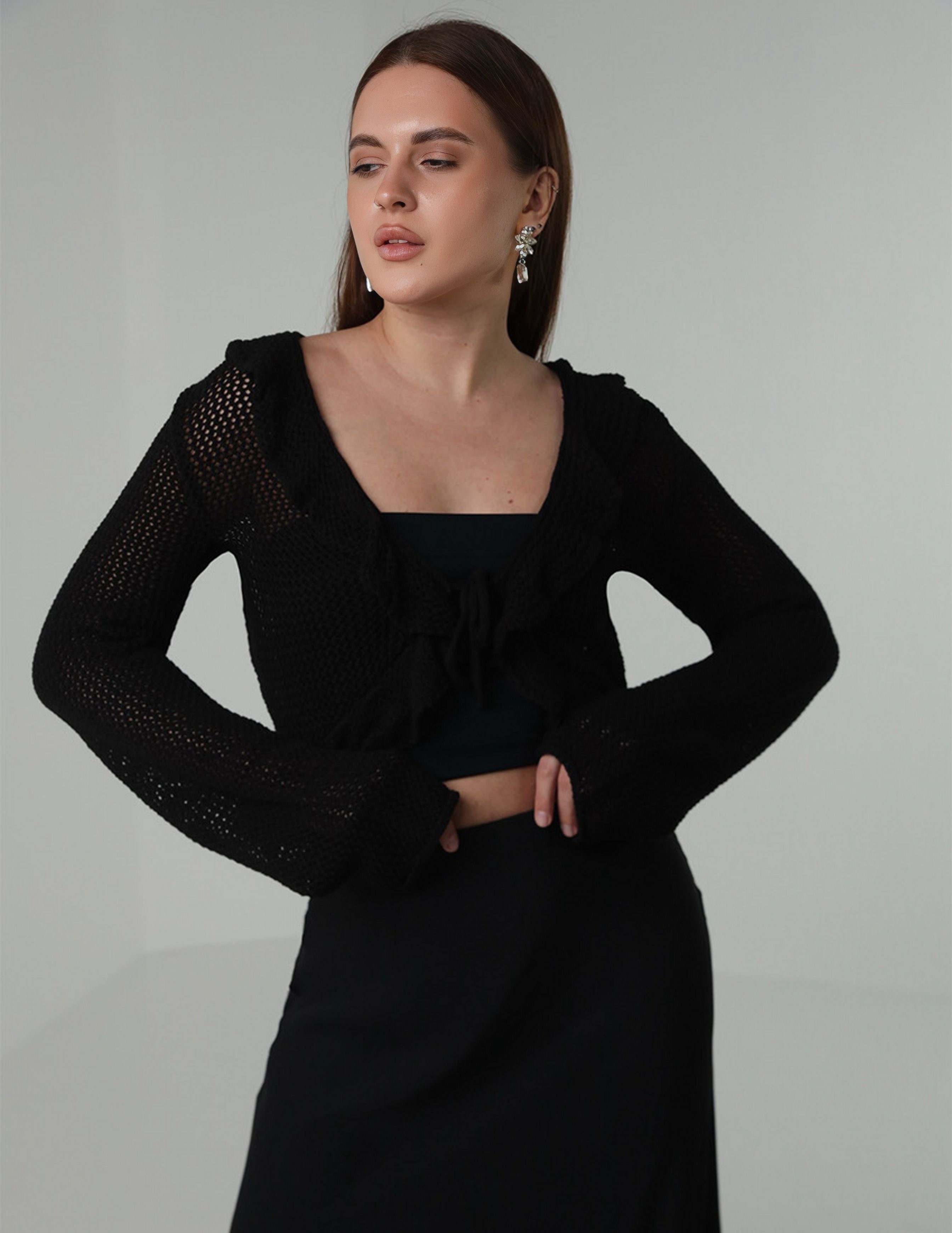FlowTie Short Knitted Cardigan with Front Tie