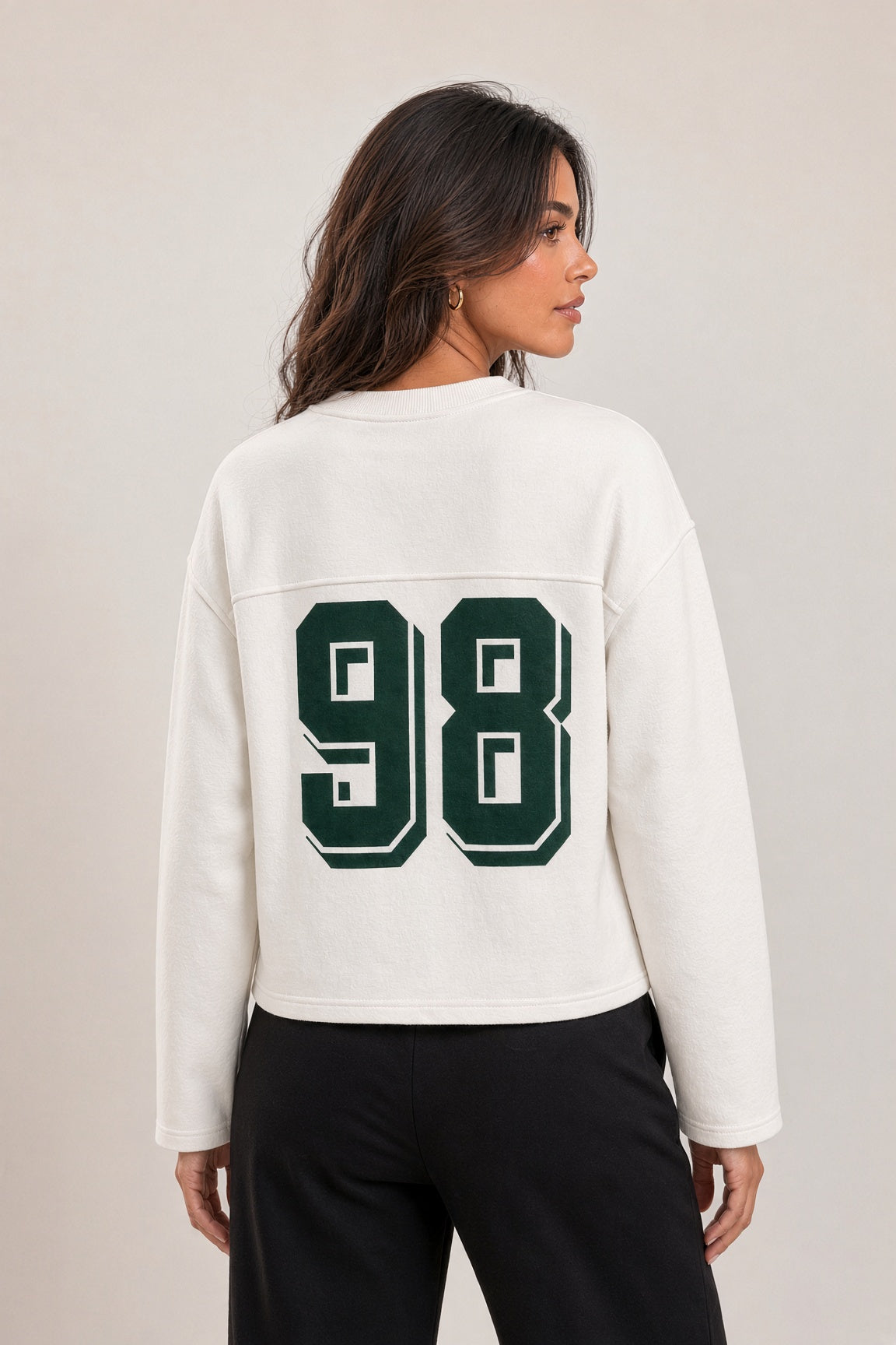 White oversized blouse "WILD WEST LEAGUE" in olive green and "98" on the back