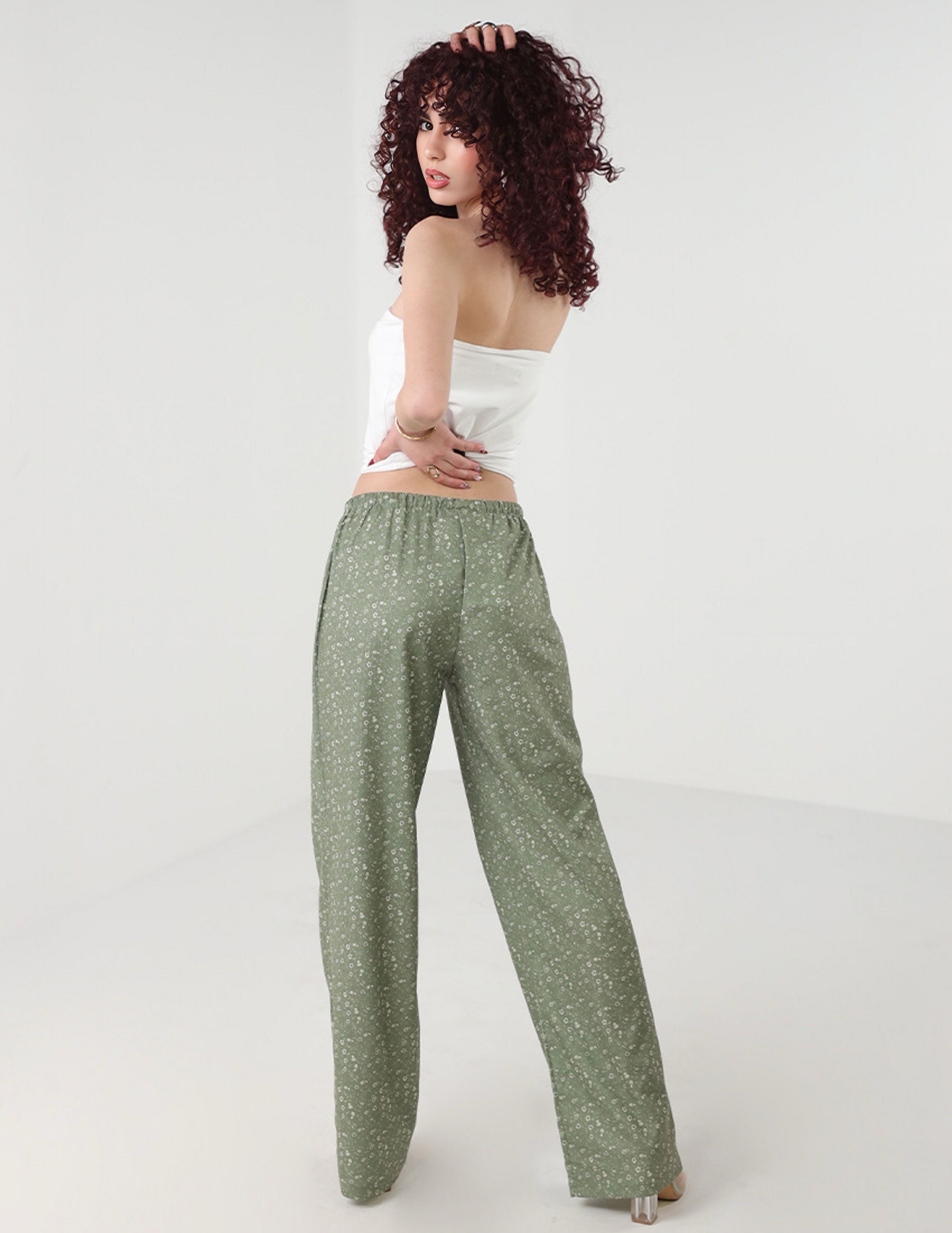 بنطلون مستقيم بطبعة زهور