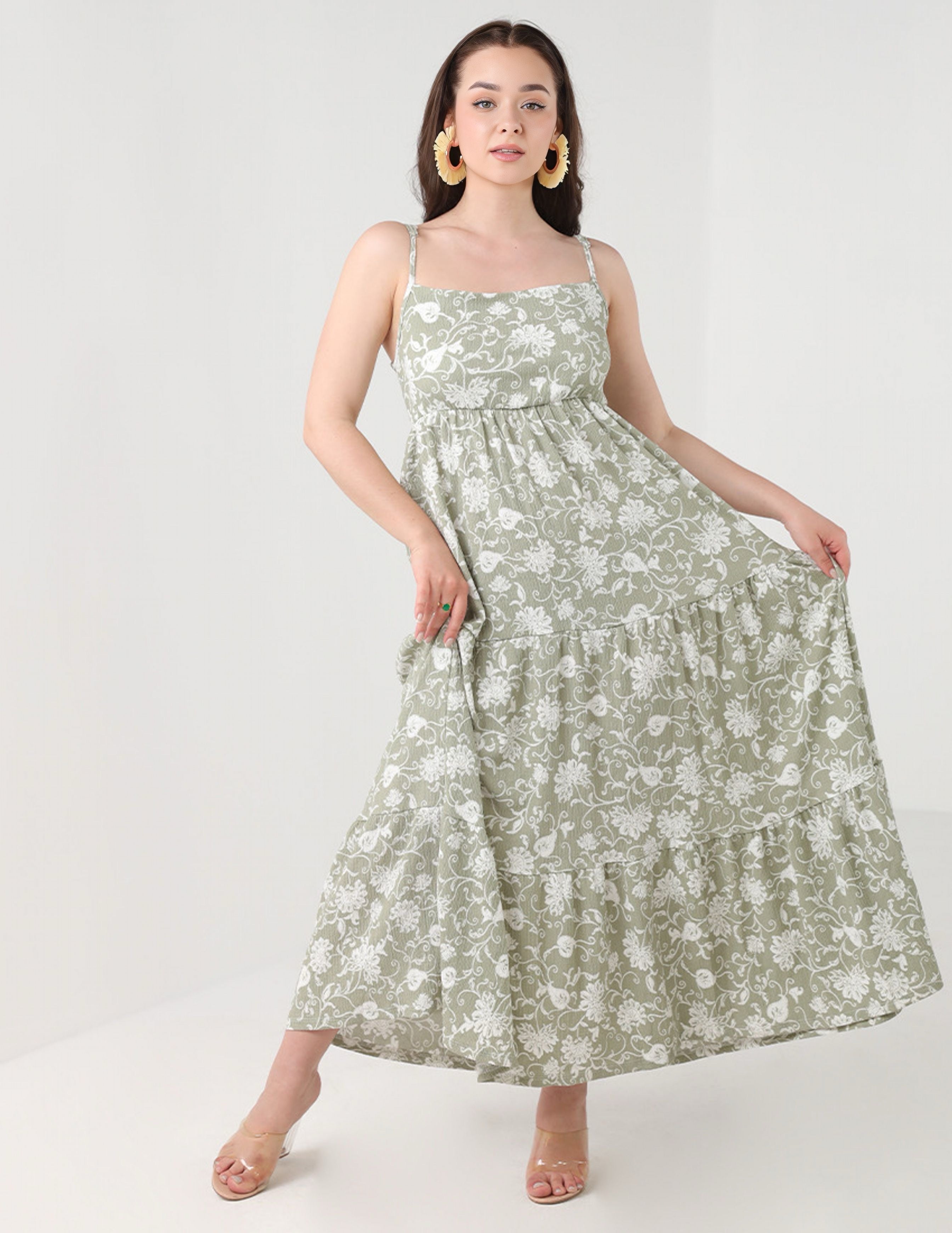 Flowy dress with a leaf print