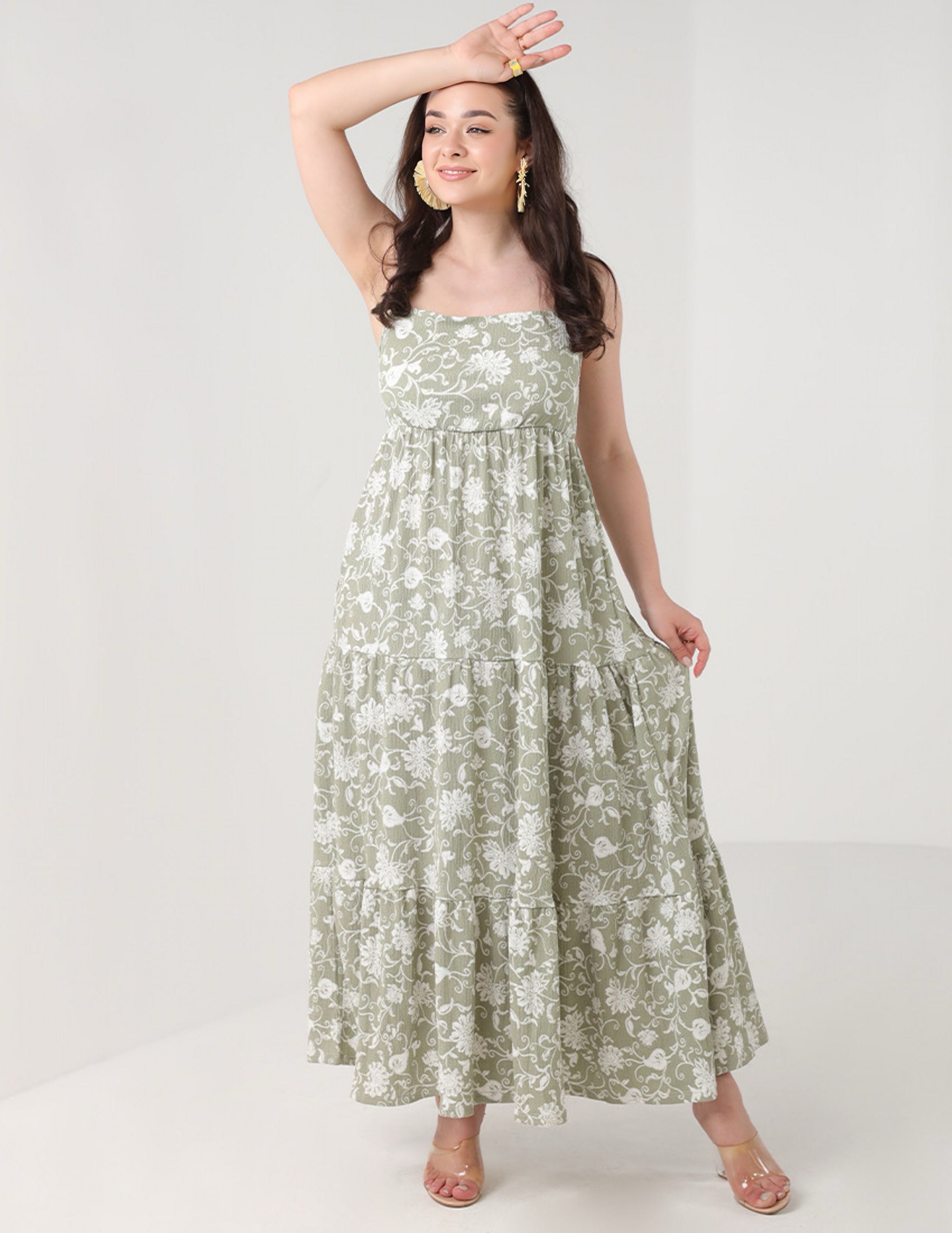 Flowy dress with a leaf print