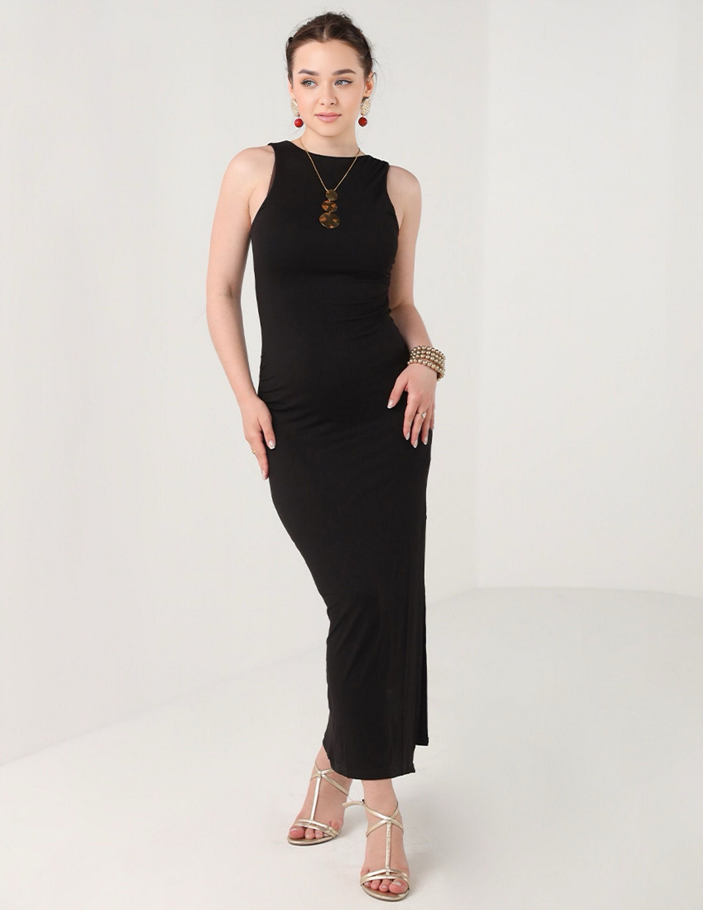 Fitted sleeveless Dress