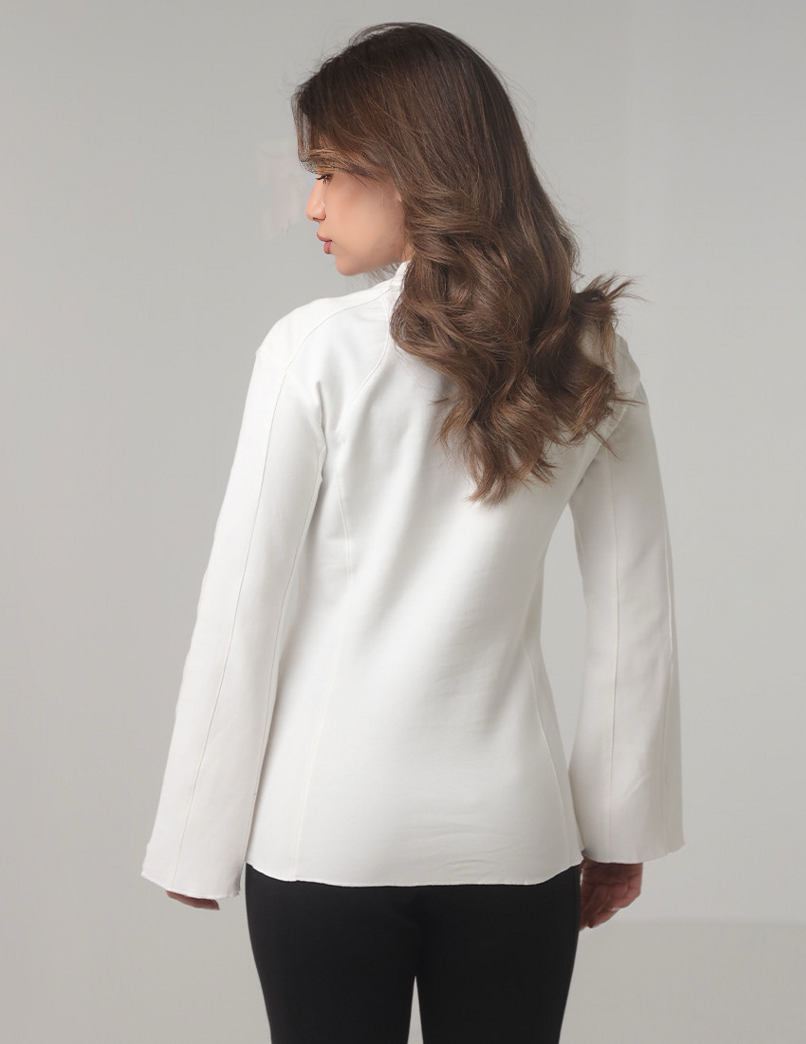 بلوزة نشطة بياقة مستديرة