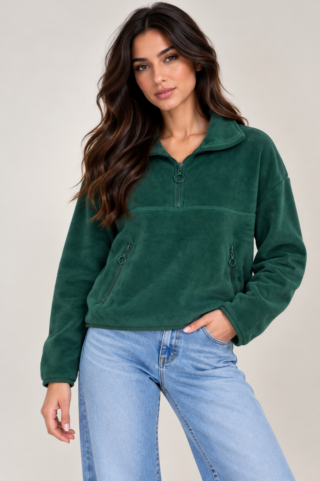 Sherpa blouse with a zip-up collar and zip pocket with a center stripe