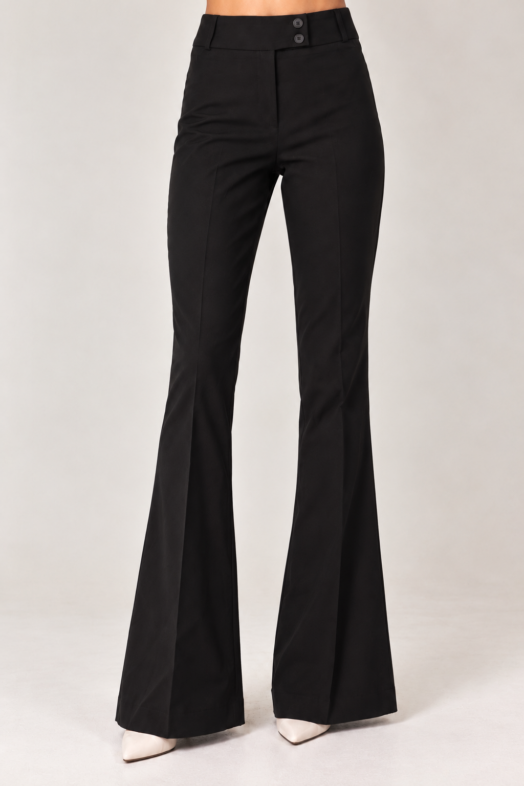 Black Charleston trousers with two buttons