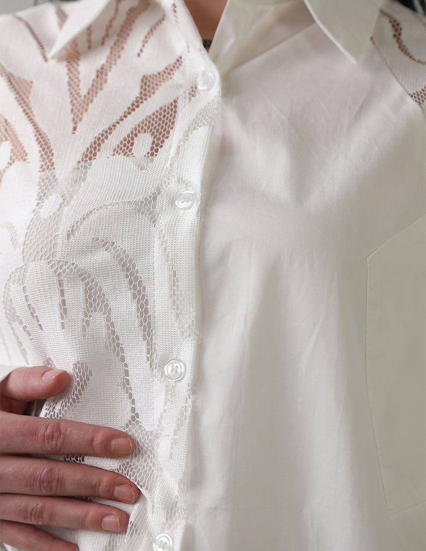 قميص غير متماثل بلوحة دانتيل
