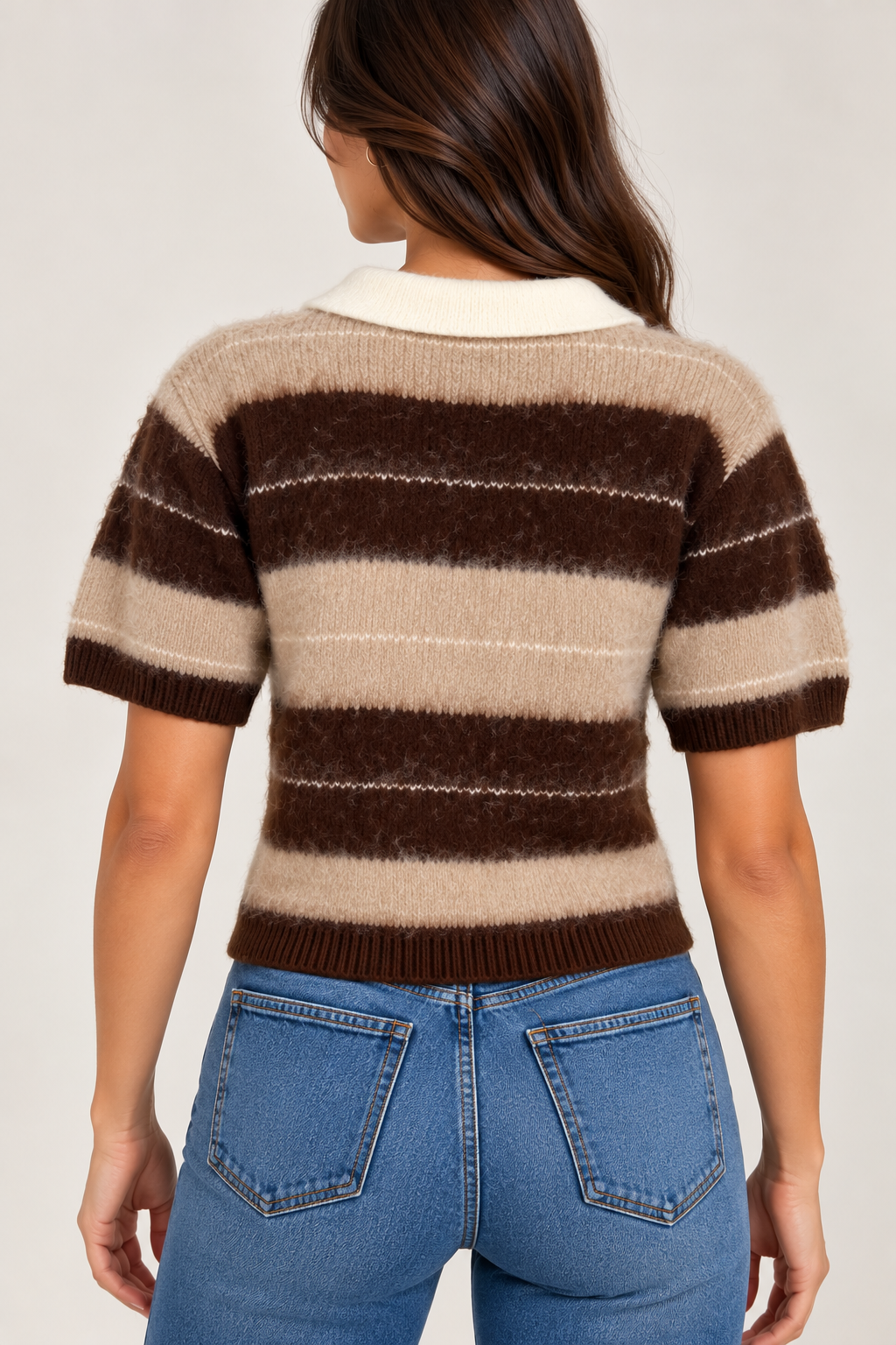 Striped wool T-shirt with a collar and buttons