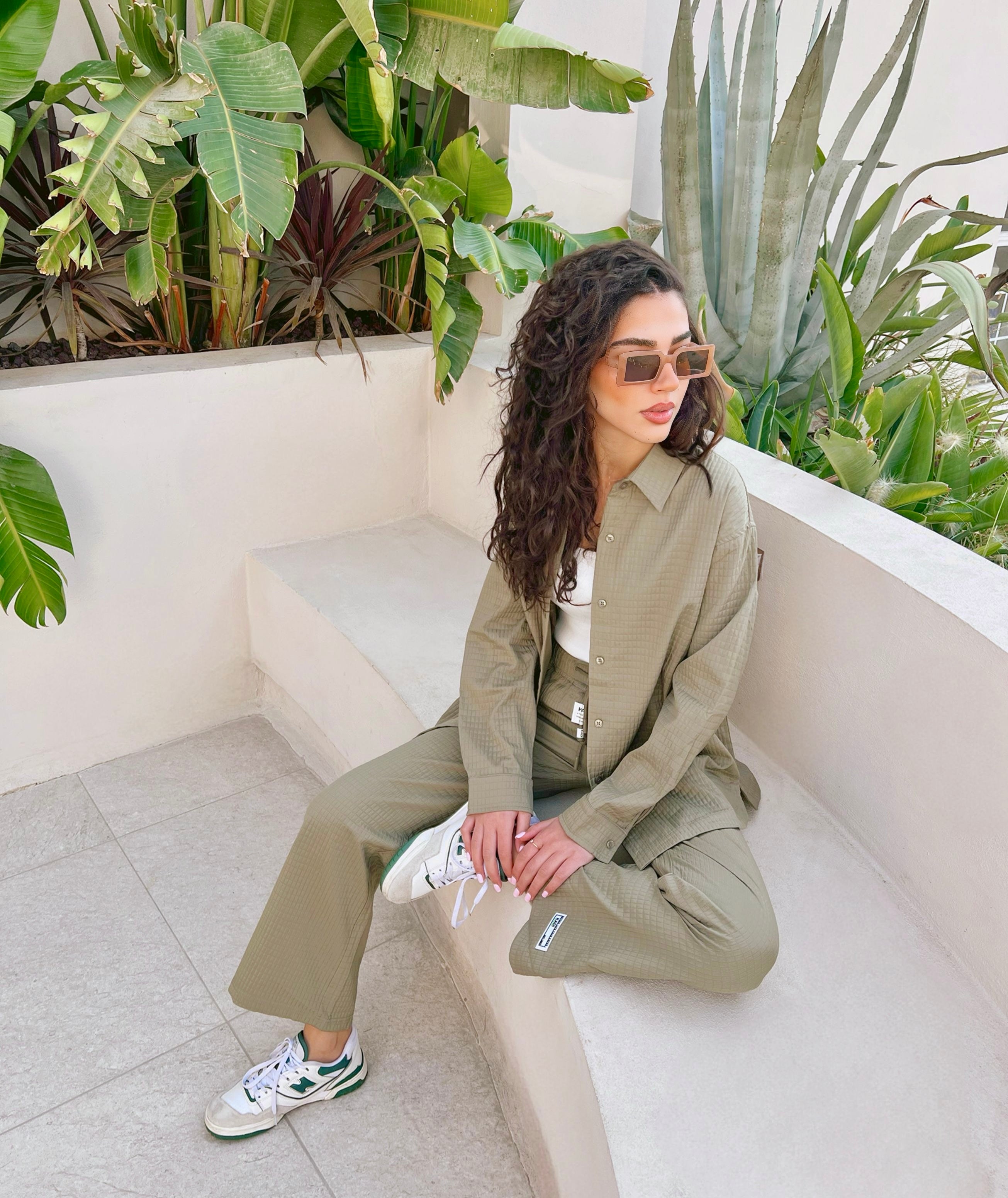 Two-Pieces shirt with Stright-cut pant