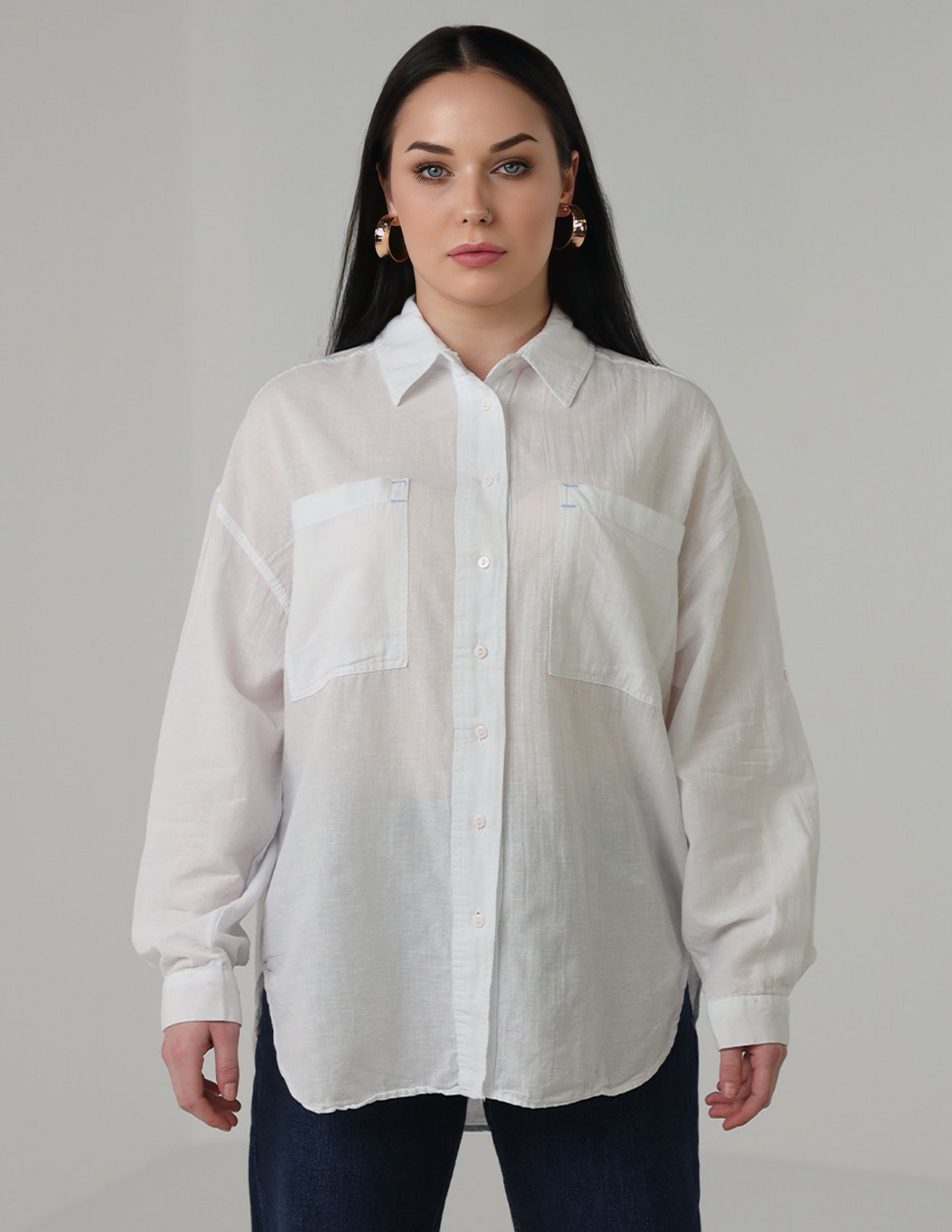 Shirt with two pockets